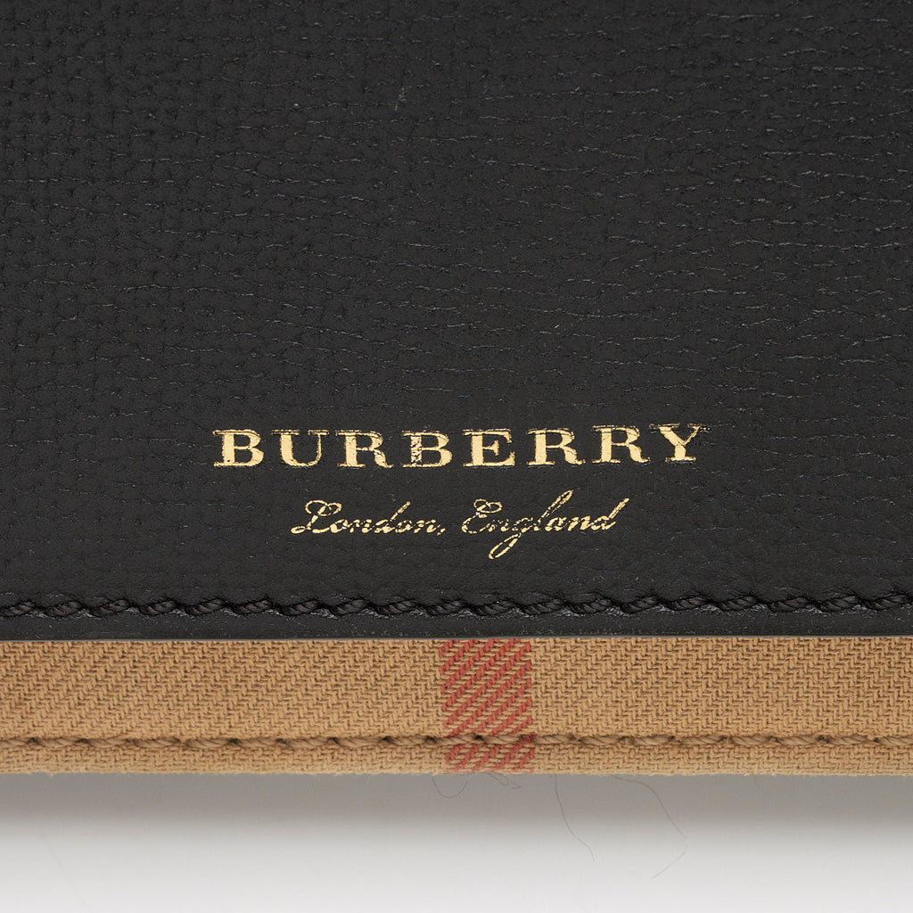 Burberry House Check Wallet on Chain