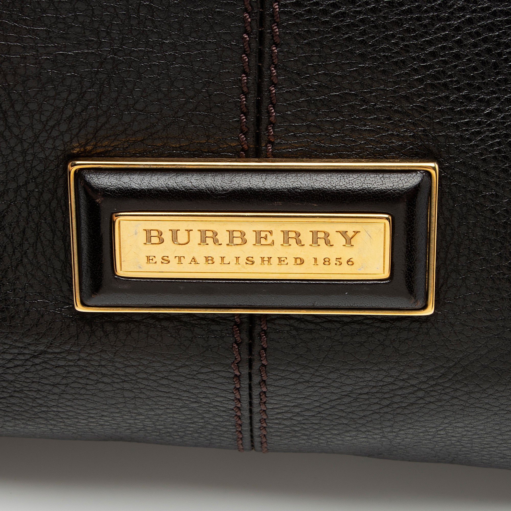Burberry Leather Belted Tote (SHF-qVb30x)