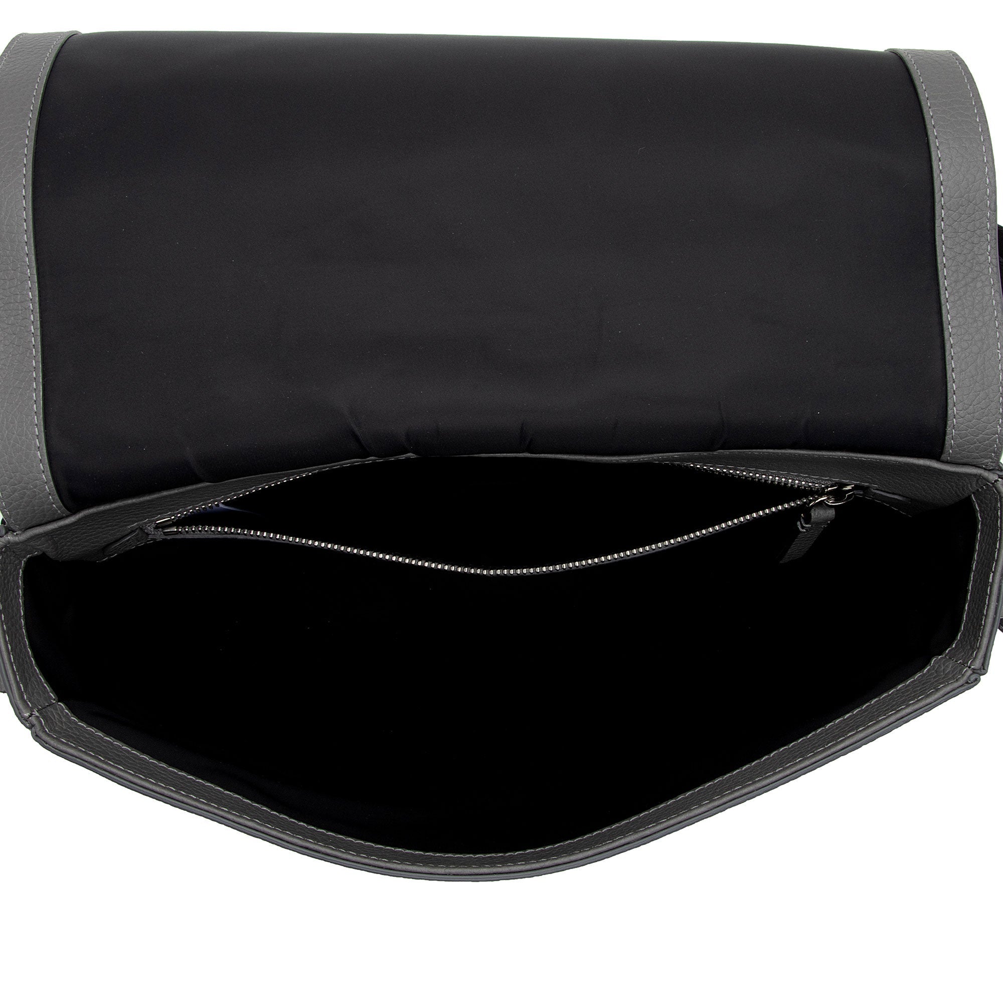 Burberry Leather Bruno Messenger Bag (SHF-DlpCUw)
