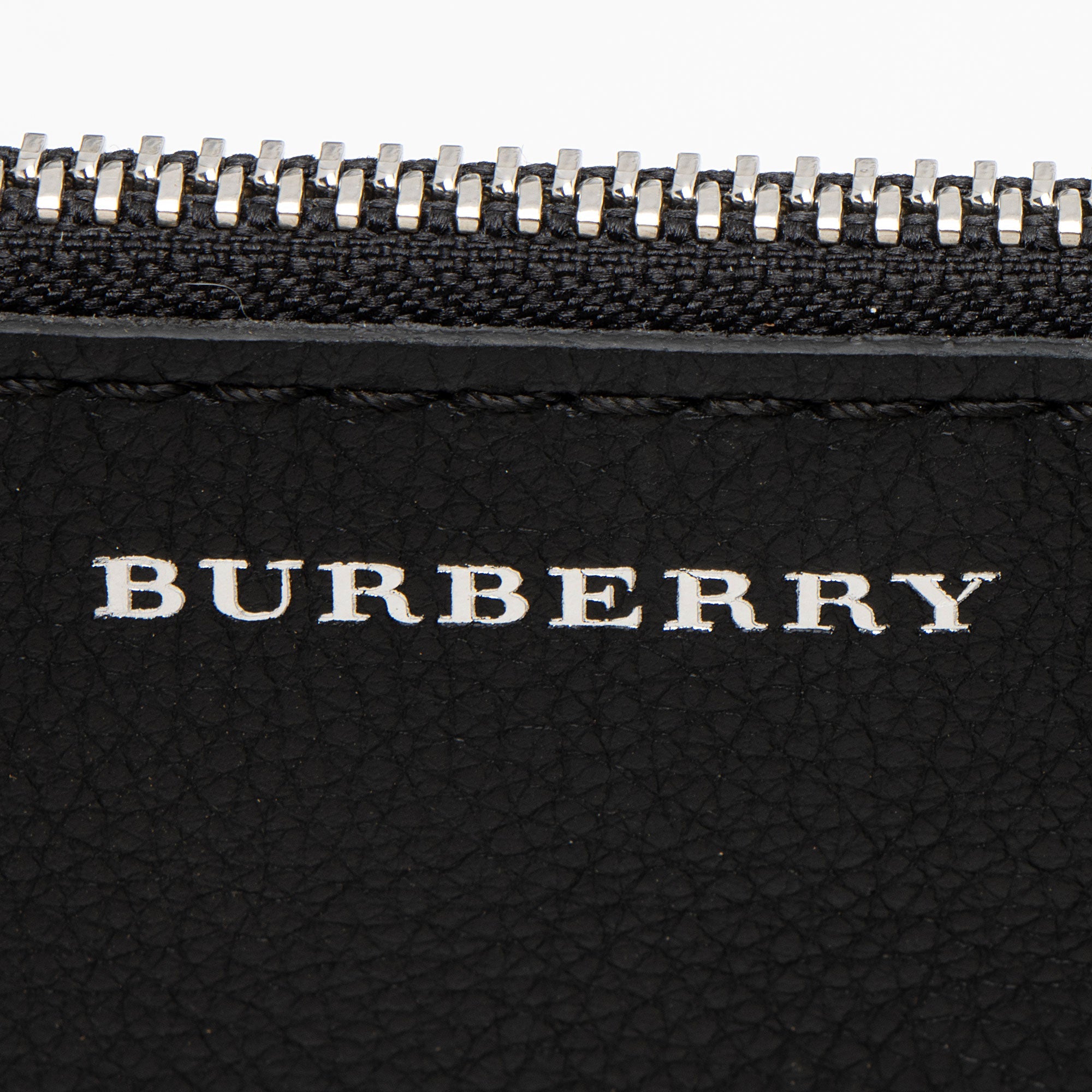 Burberry Leather Grommet Hobo (SHF-8VZhQp)