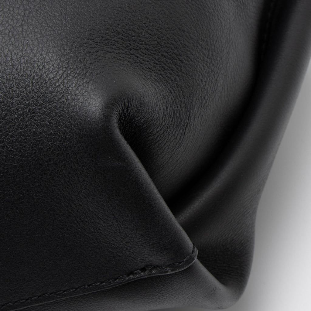Burberry Leather Grommet Hobo (SHF-8VZhQp)