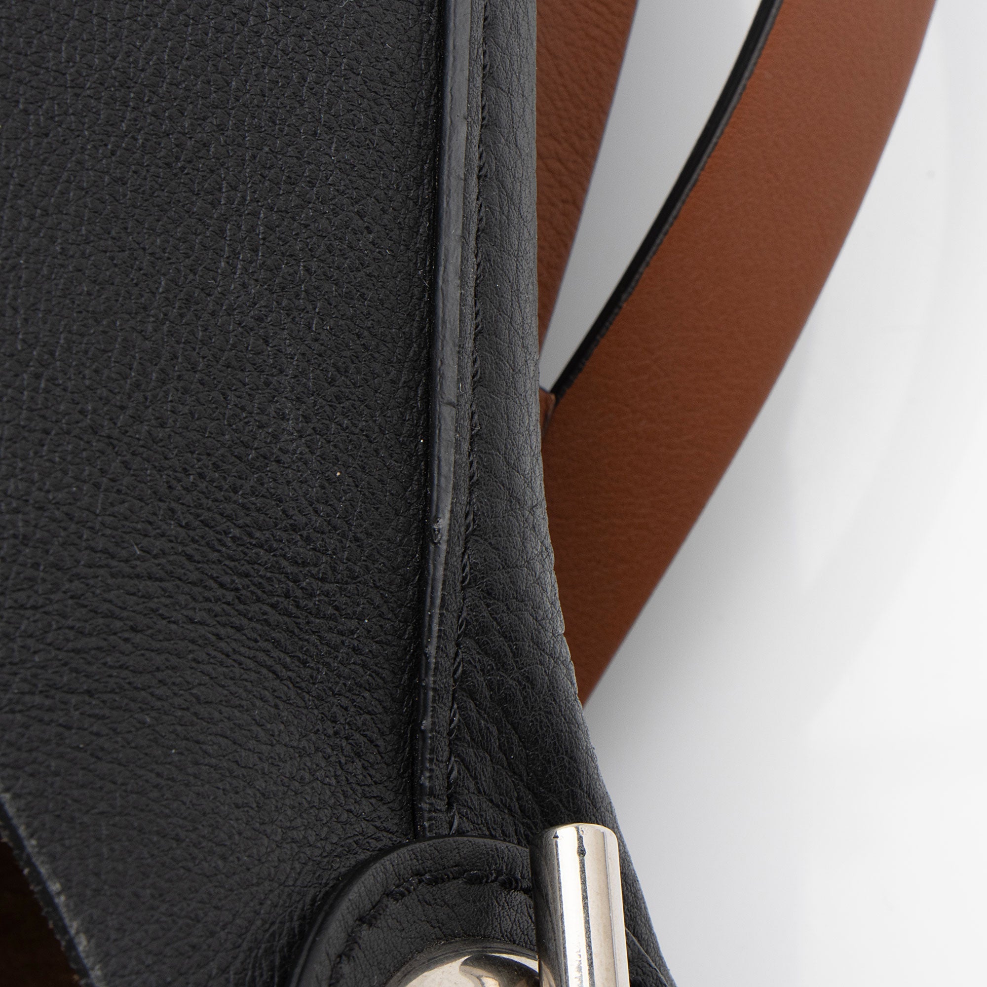 Burberry Leather Grommet Hobo (SHF-8VZhQp)
