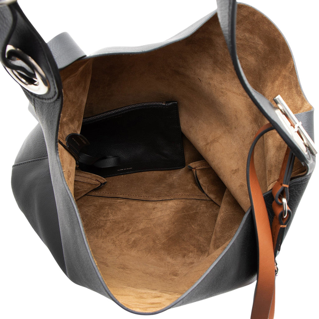 Burberry Leather Grommet Hobo (SHF-8VZhQp)