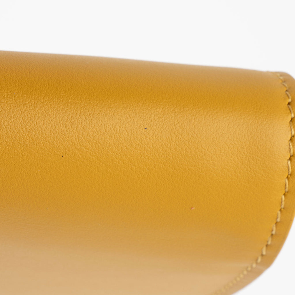 Burberry Leather Hazelmere Wallet on Strap (SHF-PITQIN)