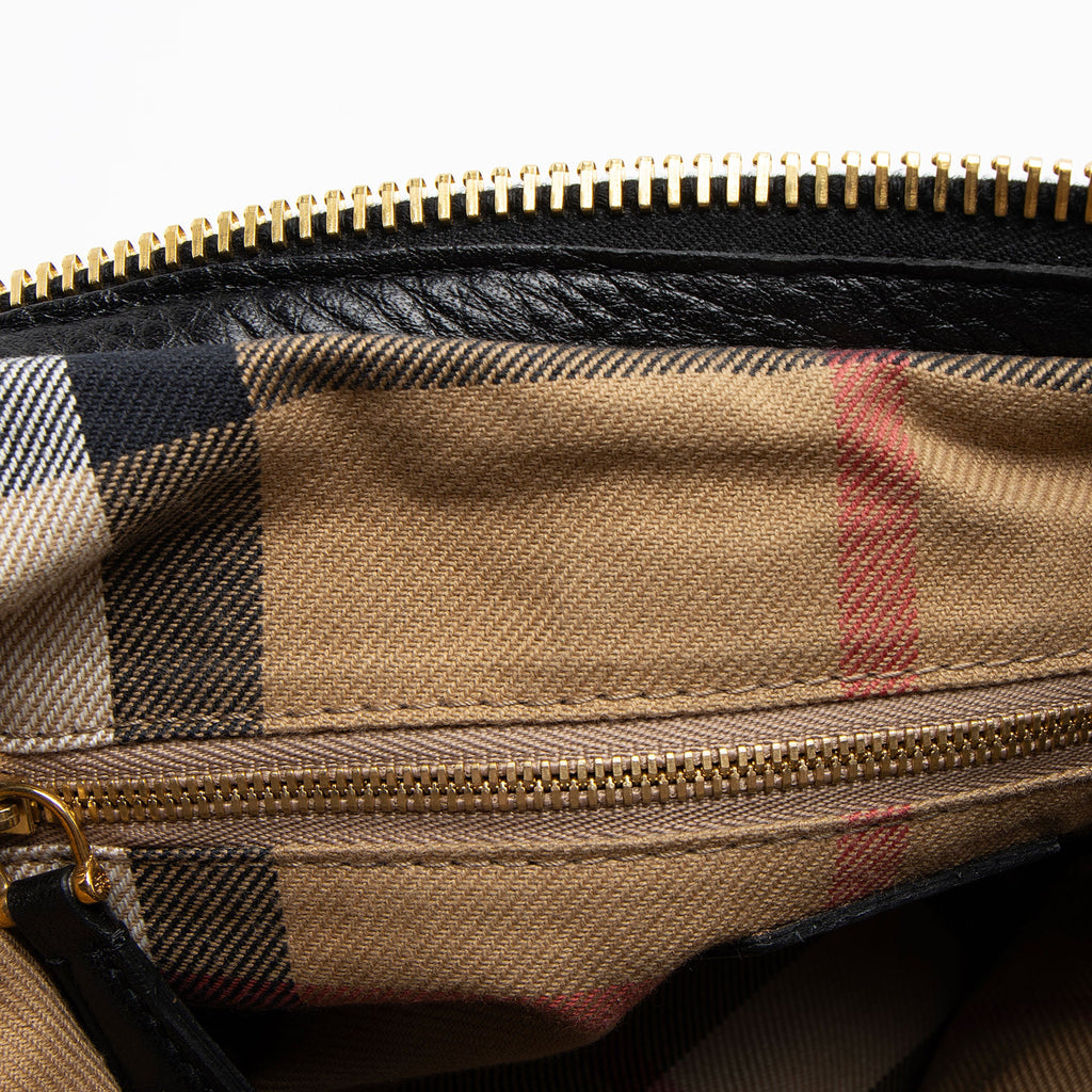 Burberry Leather Malika Large Shoulder Bag (SHF-GSqGvc)