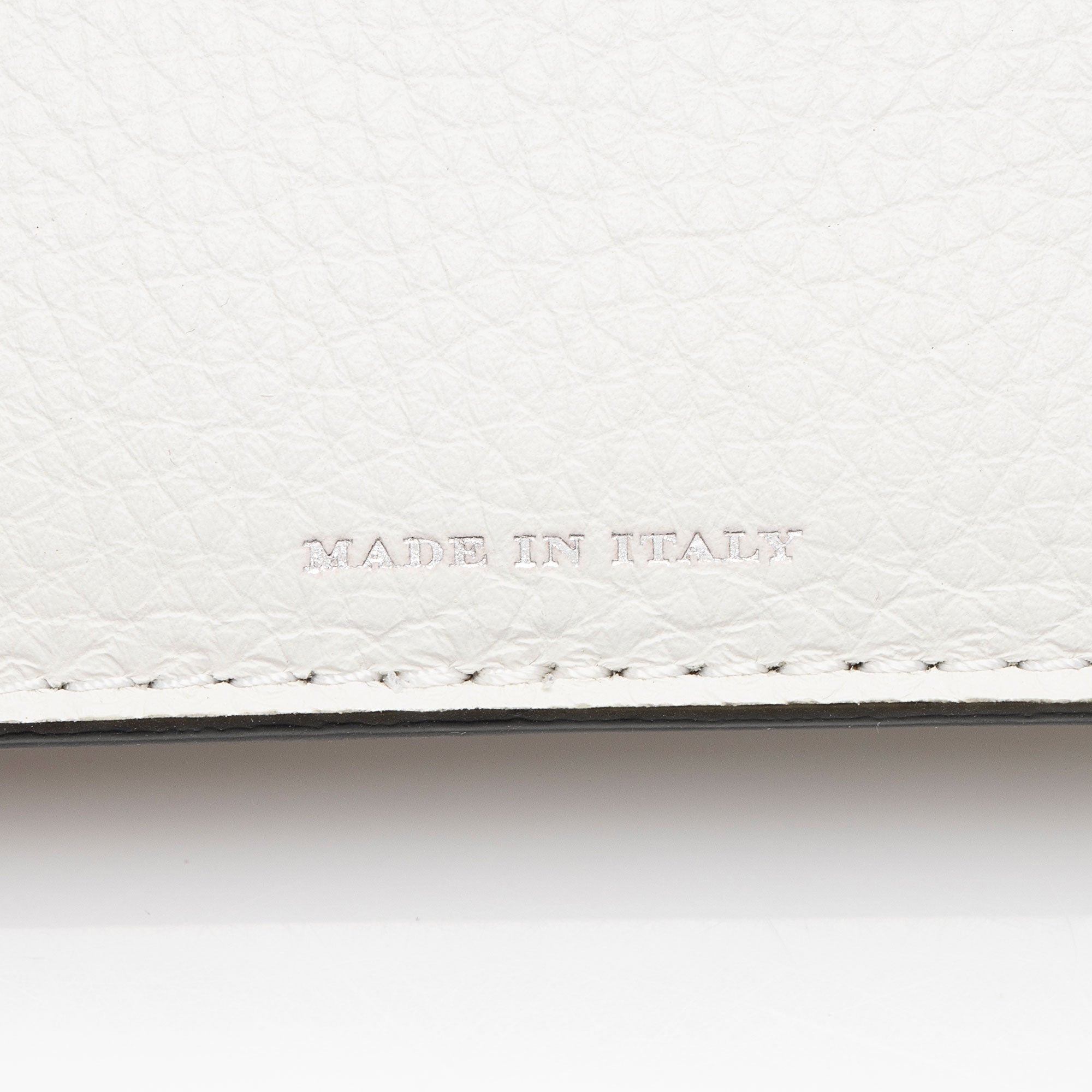 Burberry Leather Marais Medium Belted Tote (SHF-LONL0h)