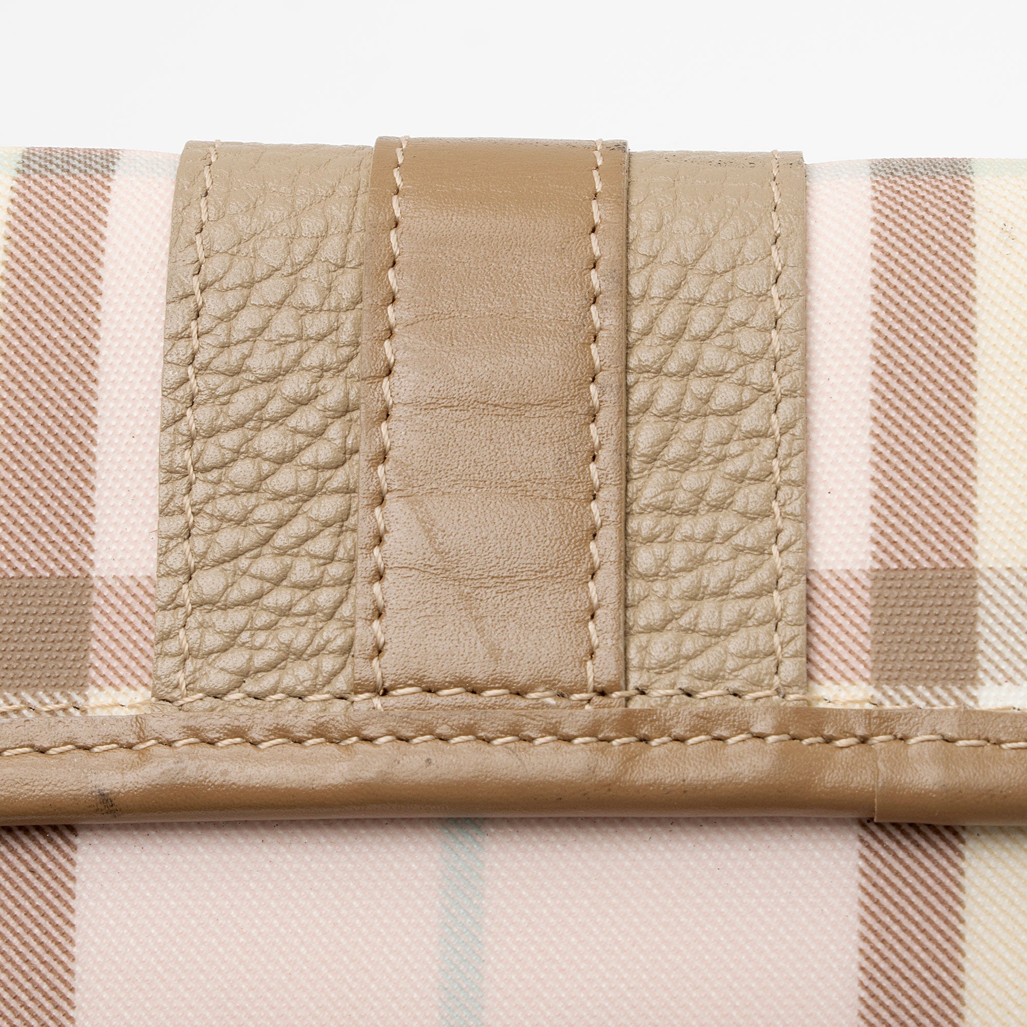 Burberry Nova Check Candy Shoulder Bag (SHF-uRG8qb)
