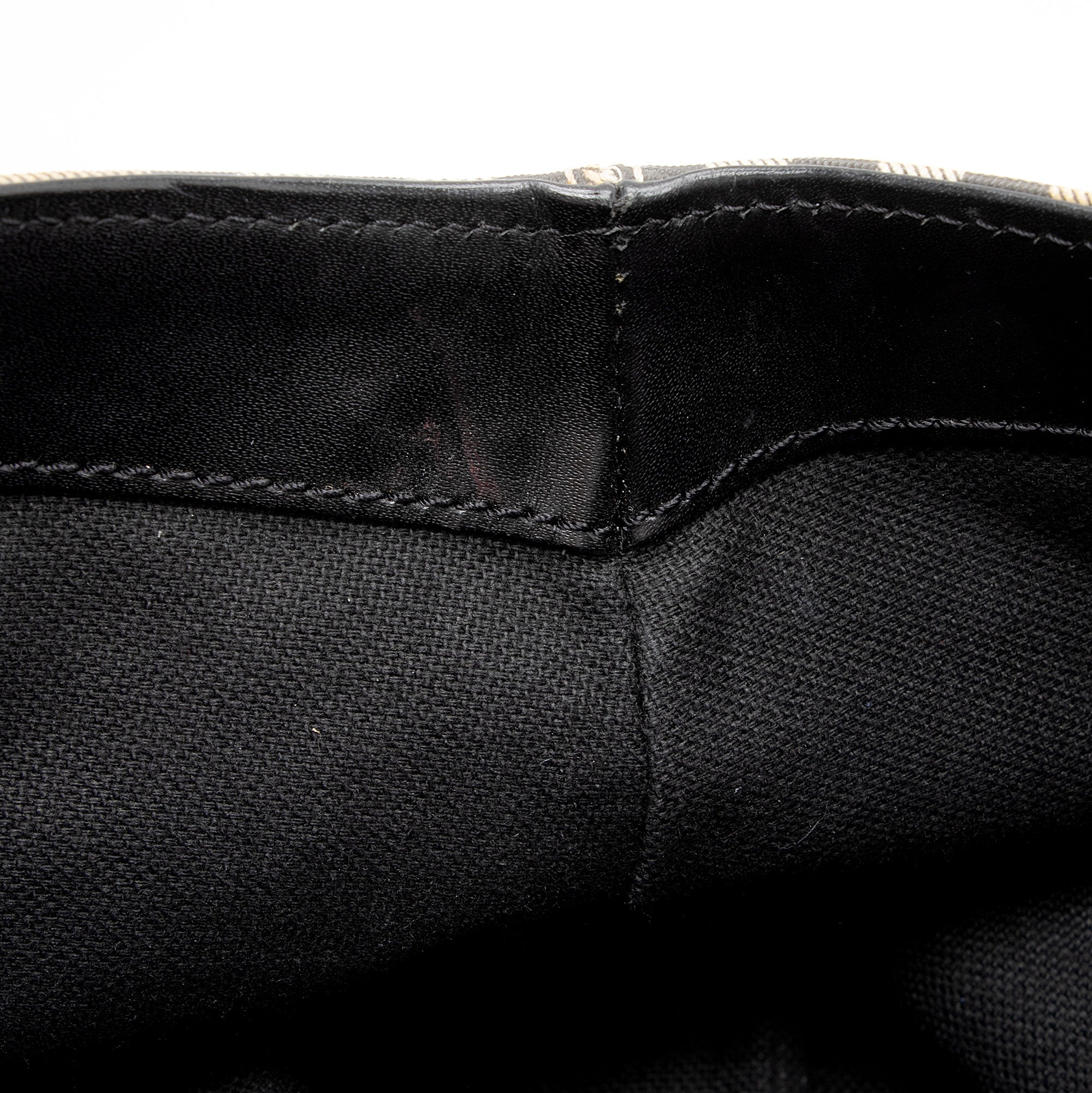 Burberry Nova Check E/W Top Handle (SHF-SILiZC)