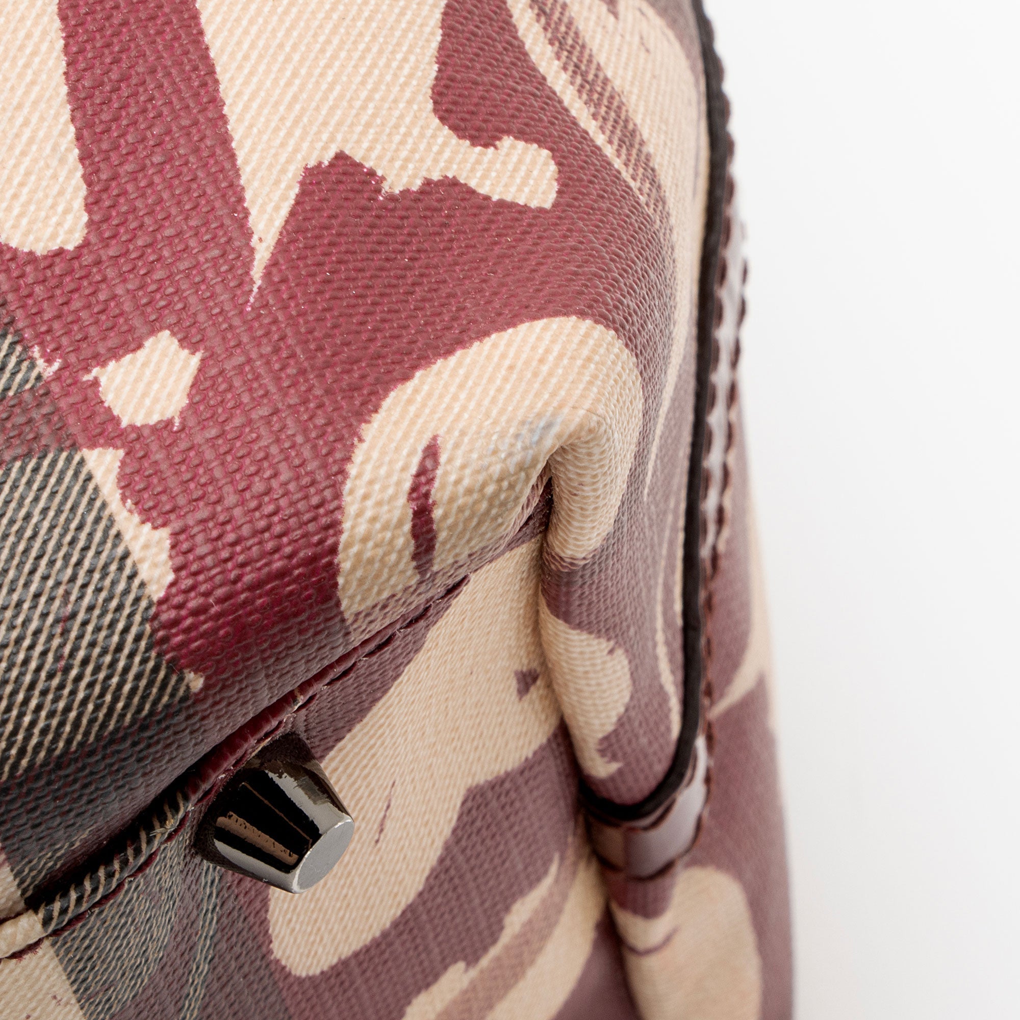 Burberry Nova Check Painted Hearts Tote