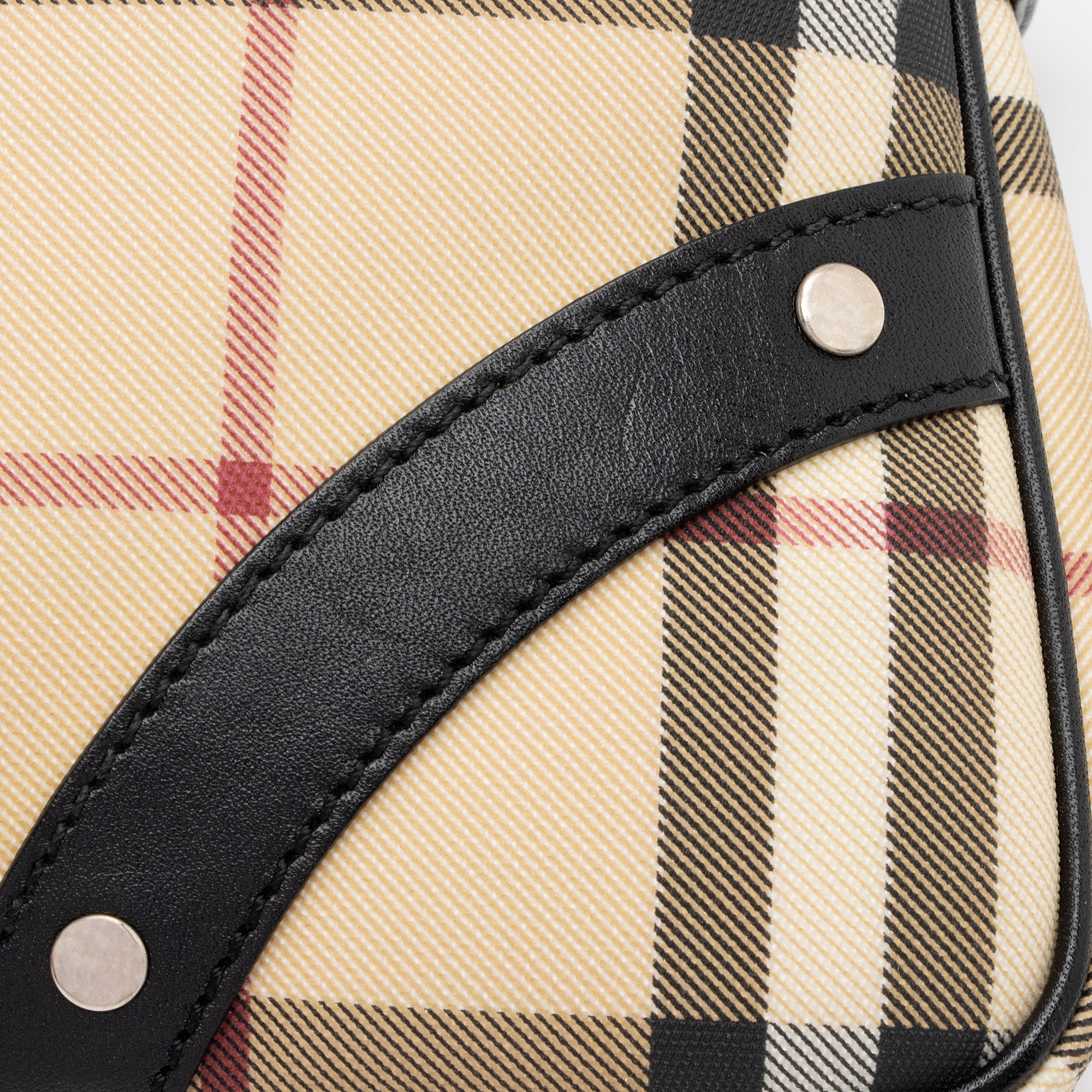 Burberry Nova Check Baguette Shoulder Bag (SHF-OeZL9i)
