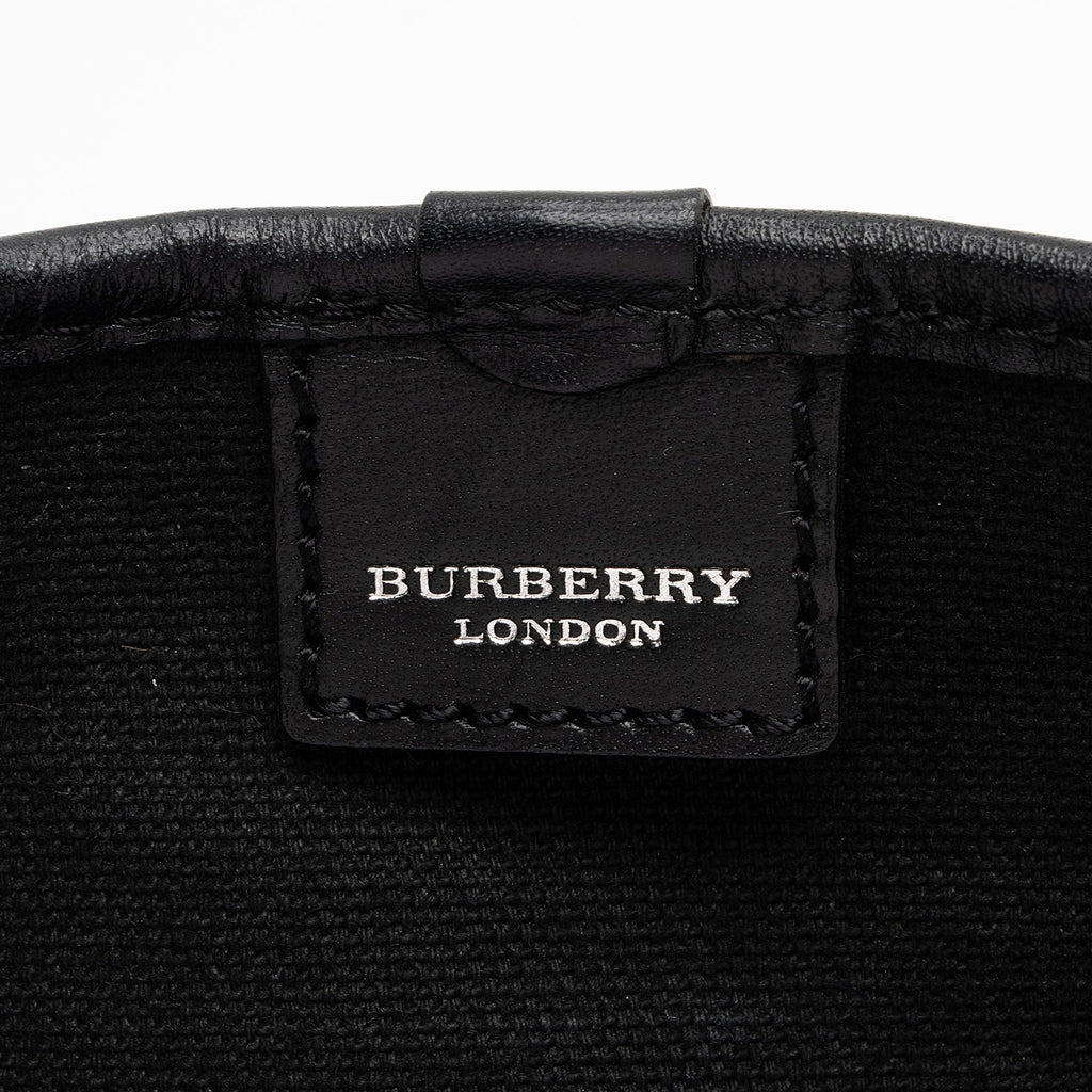 Burberry Nova Check Baguette Shoulder Bag (SHF-OeZL9i)