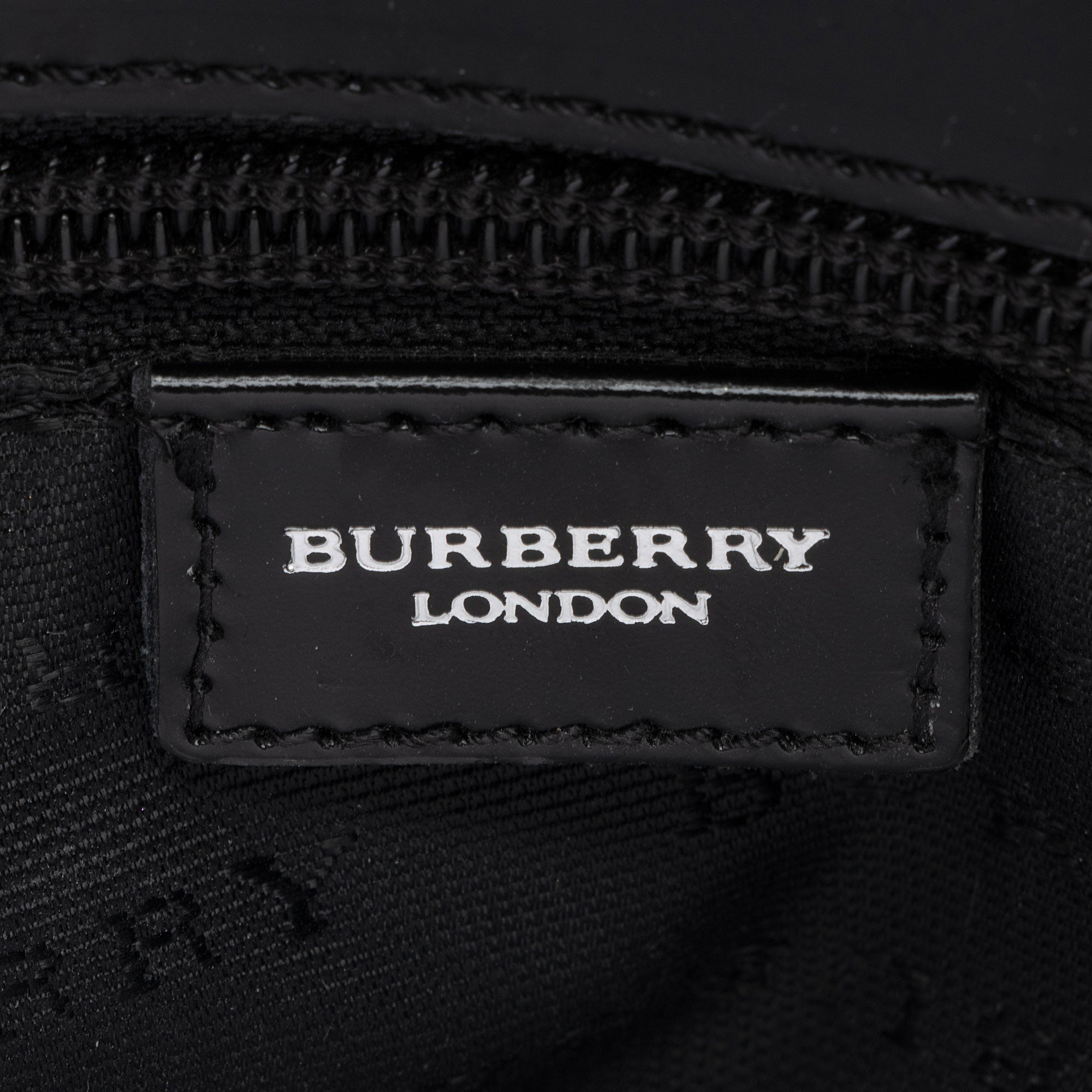 Burberry Nova Check Small Tote (SHF-C8lEws)
