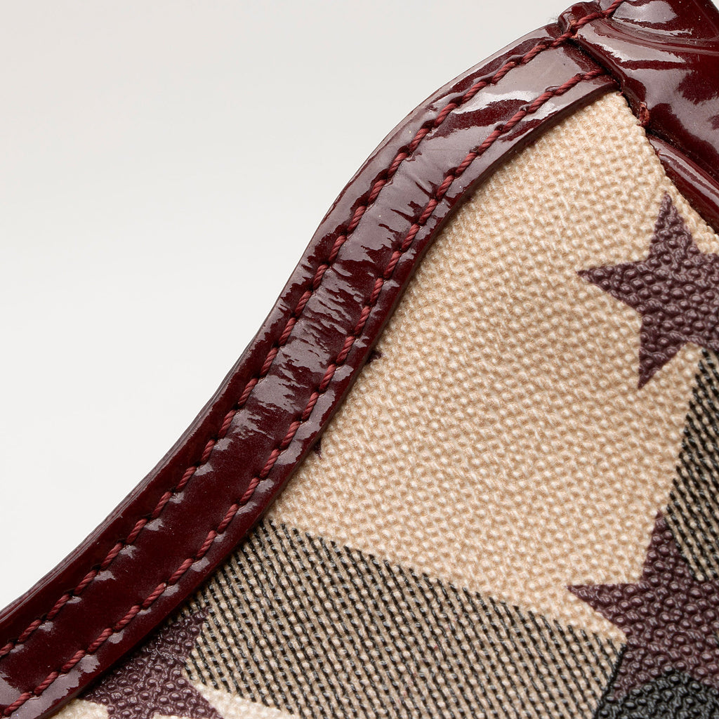 Burberry Nova Check Stars Small Hernville Hobo (SHF-6BOcX1)