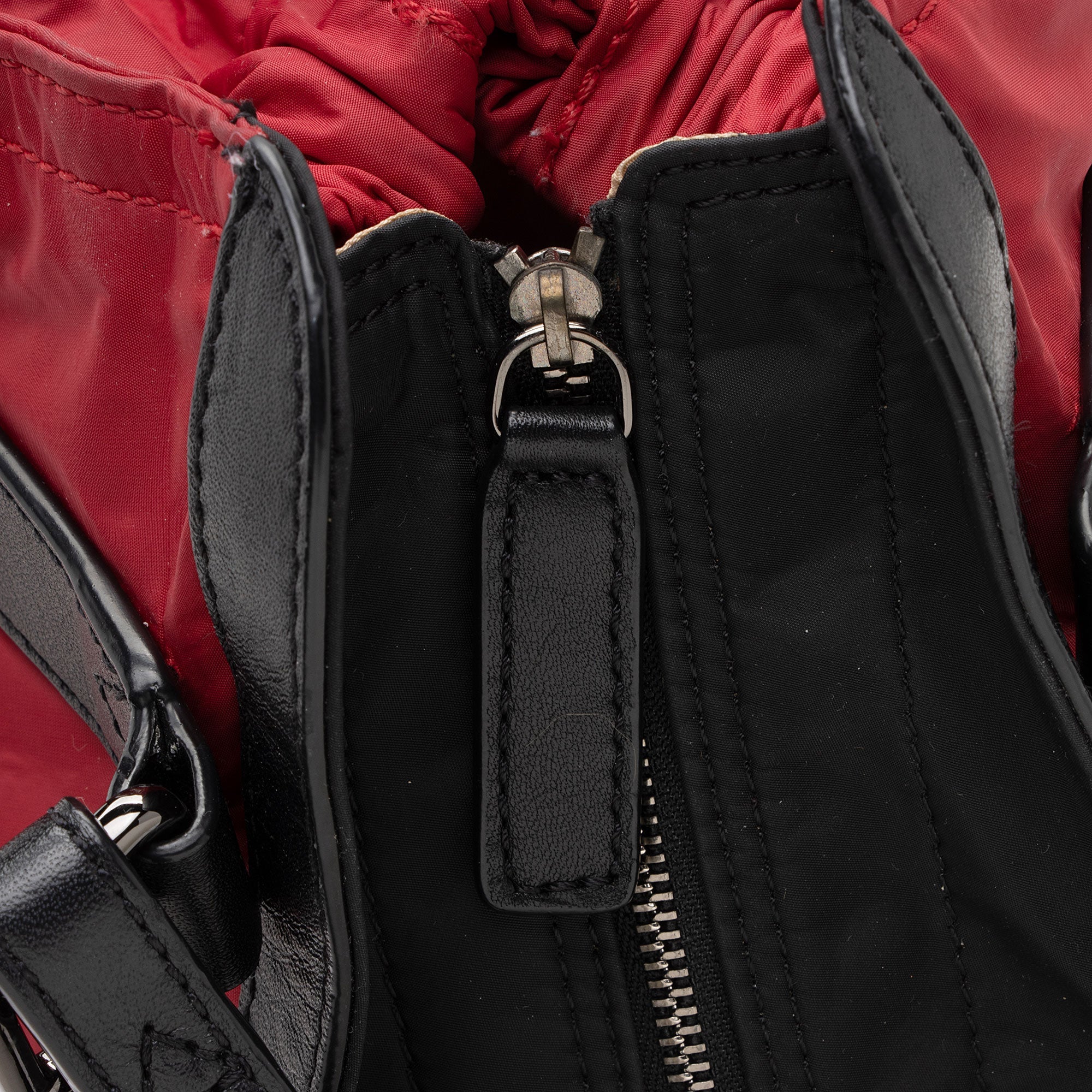 Burberry Nylon Buckleigh Packable Small Tote (SHF-FDpcAm)
