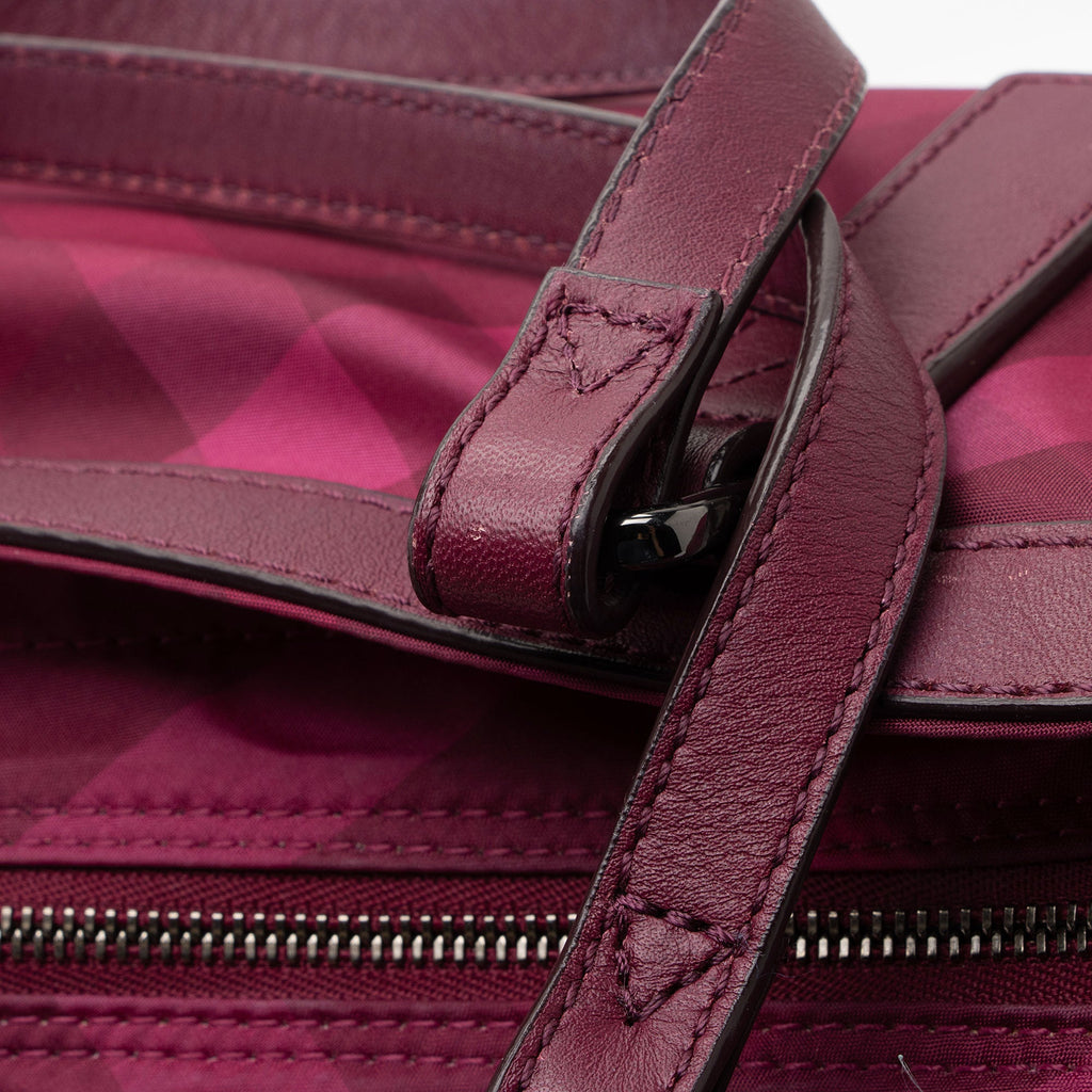 Burberry Nylon Check Buckleigh Packable Small Tote (SHF-ibEbJ7)