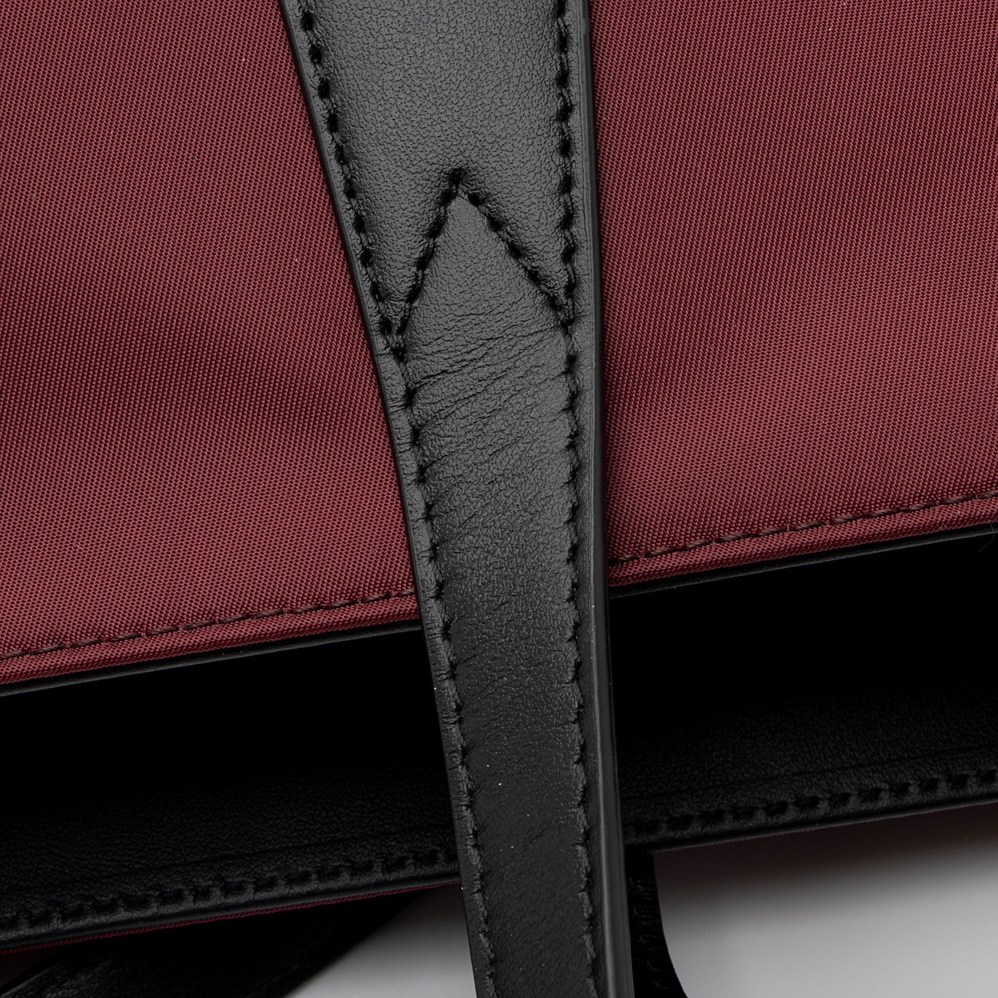 Burberry Nylon Logo Ardwell Small Tote (SHF-T5GYYS)