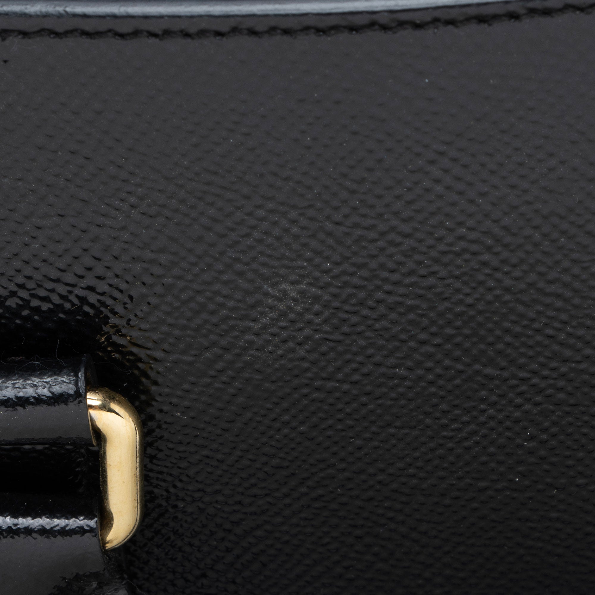 Burberry Patent Leather Dinton Medium Tote (SHF-zVzEIJ)