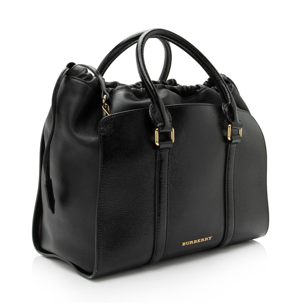 Burberry Patent Leather Dinton Medium Tote (SHF-zVzEIJ)