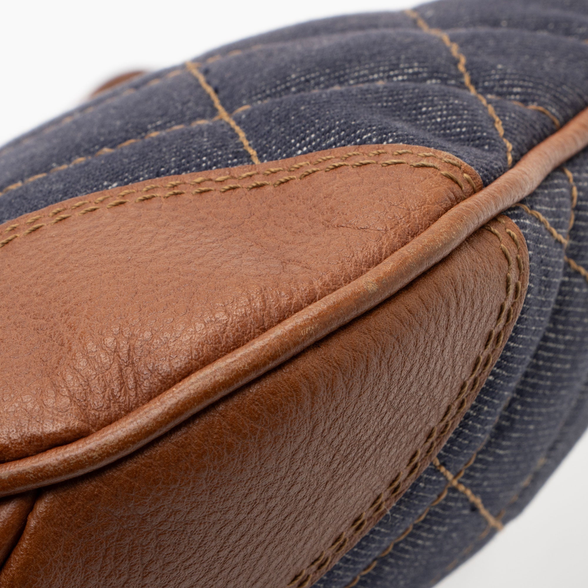 Burberry Quilted Denim Brooke Hobo (SHF-WPD1Mt)