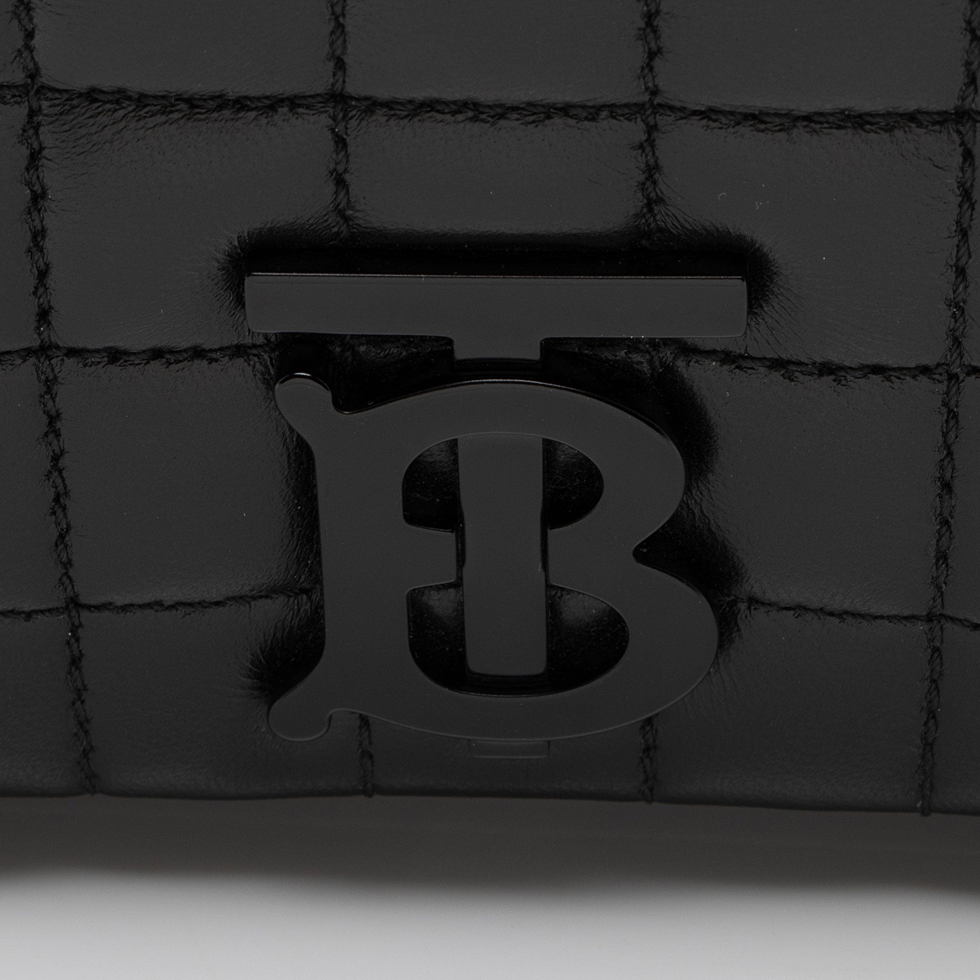 Burberry Quilted Lambskin TB Lola Chain Small Crossbody Bag (SHF-MfRHJB)