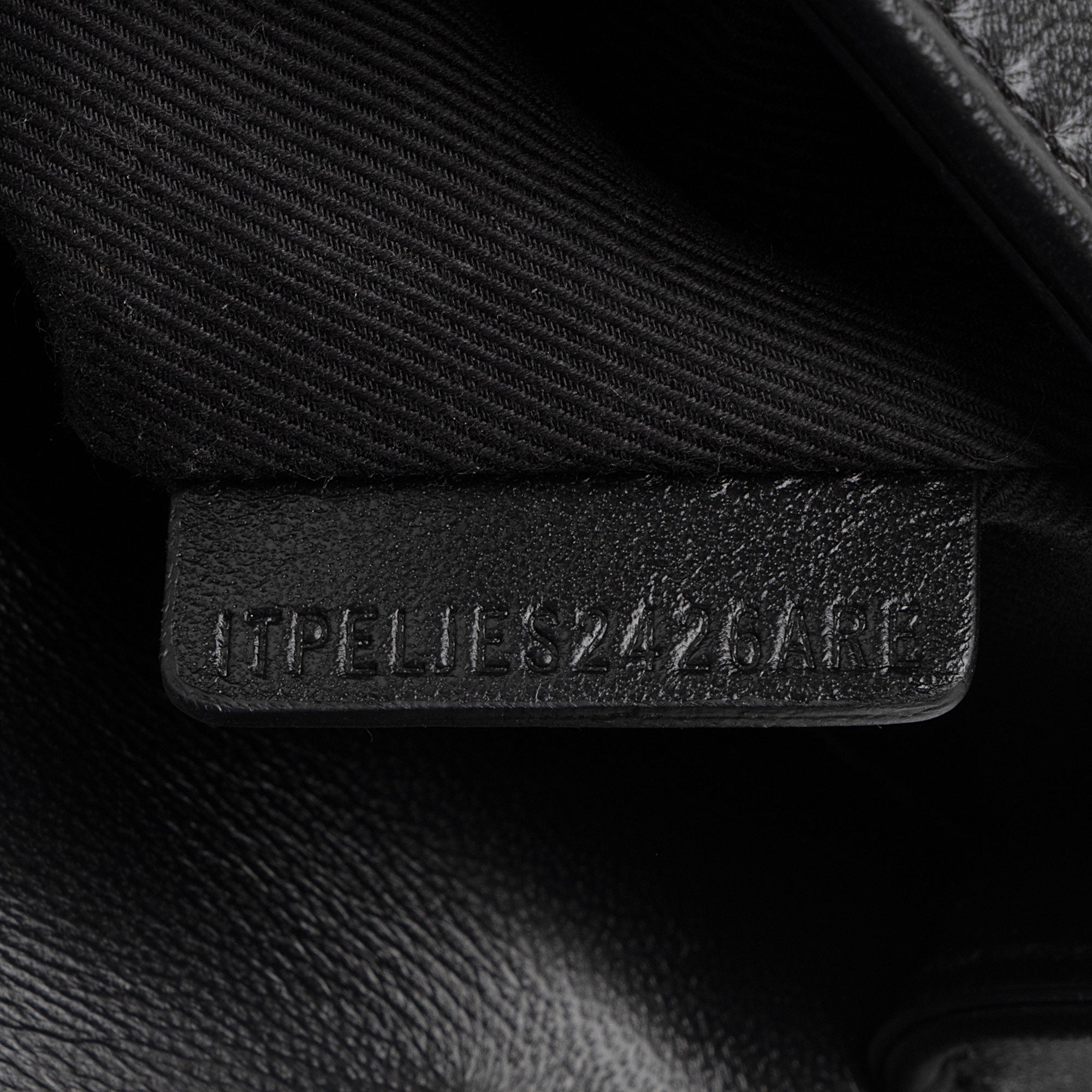 Burberry Quilted Lambskin TB Lola Chain Small Crossbody Bag (SHF-MfRHJB)