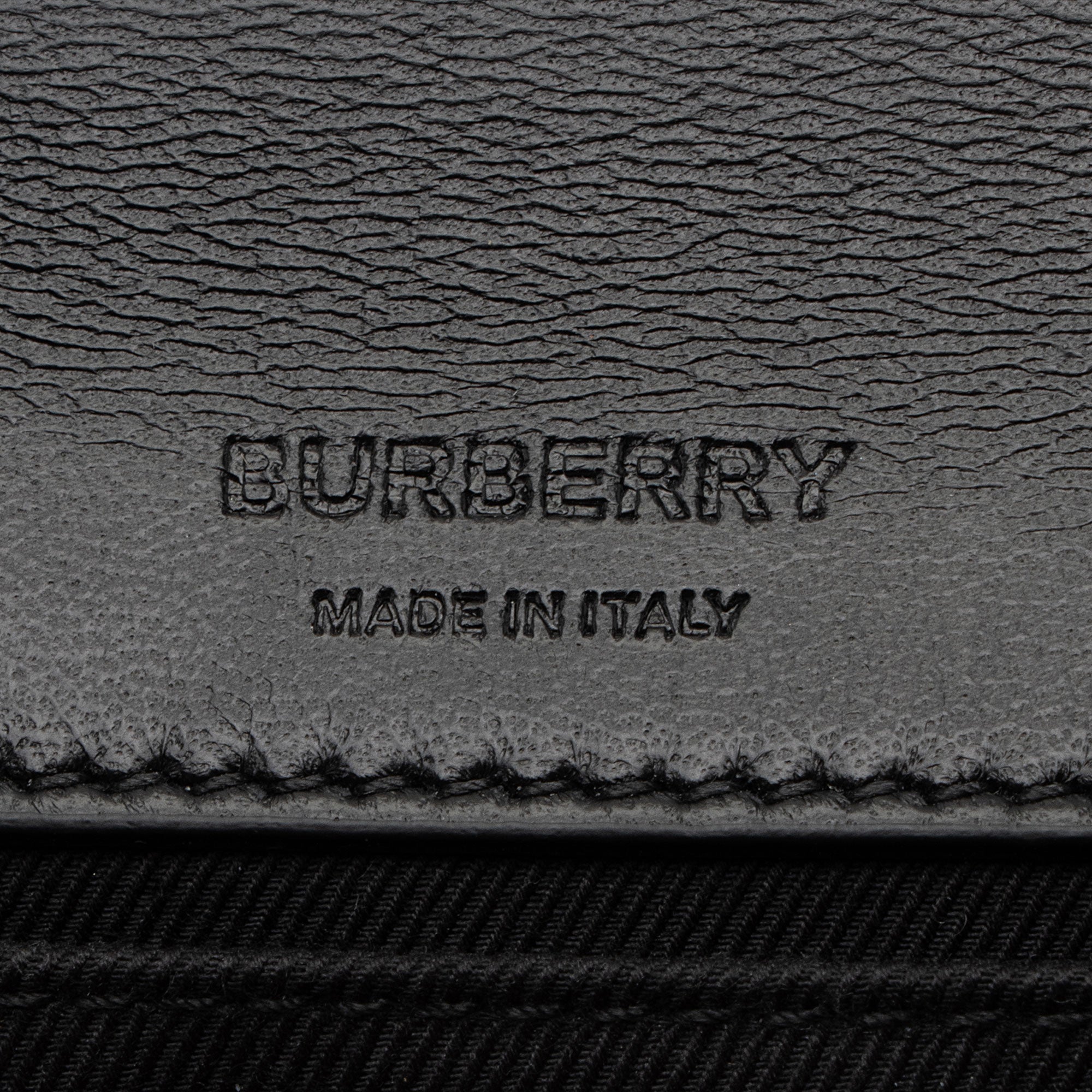 Burberry Quilted Lambskin TB Lola Chain Small Crossbody Bag (SHF-MfRHJB)