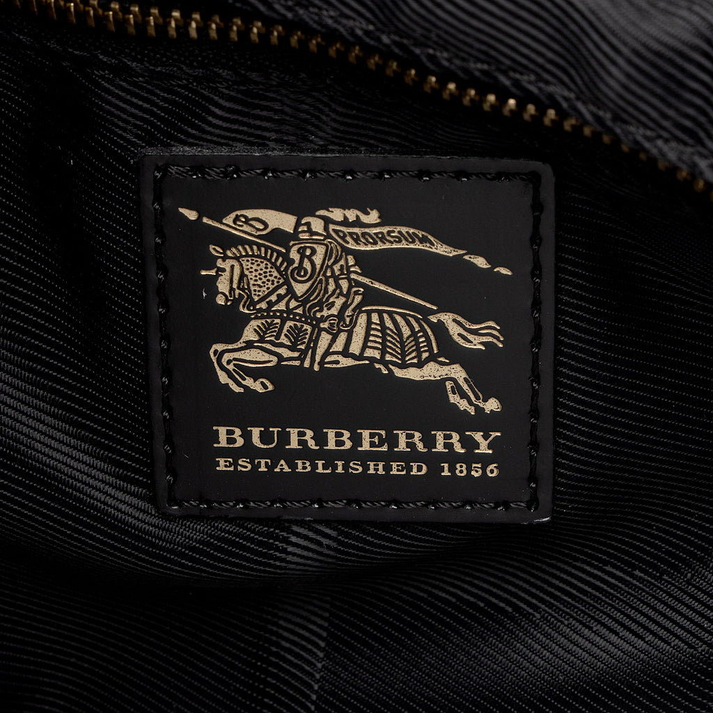 Burberry Quilted Nylon Brooke Hobo (SHF-BNs7Ro)