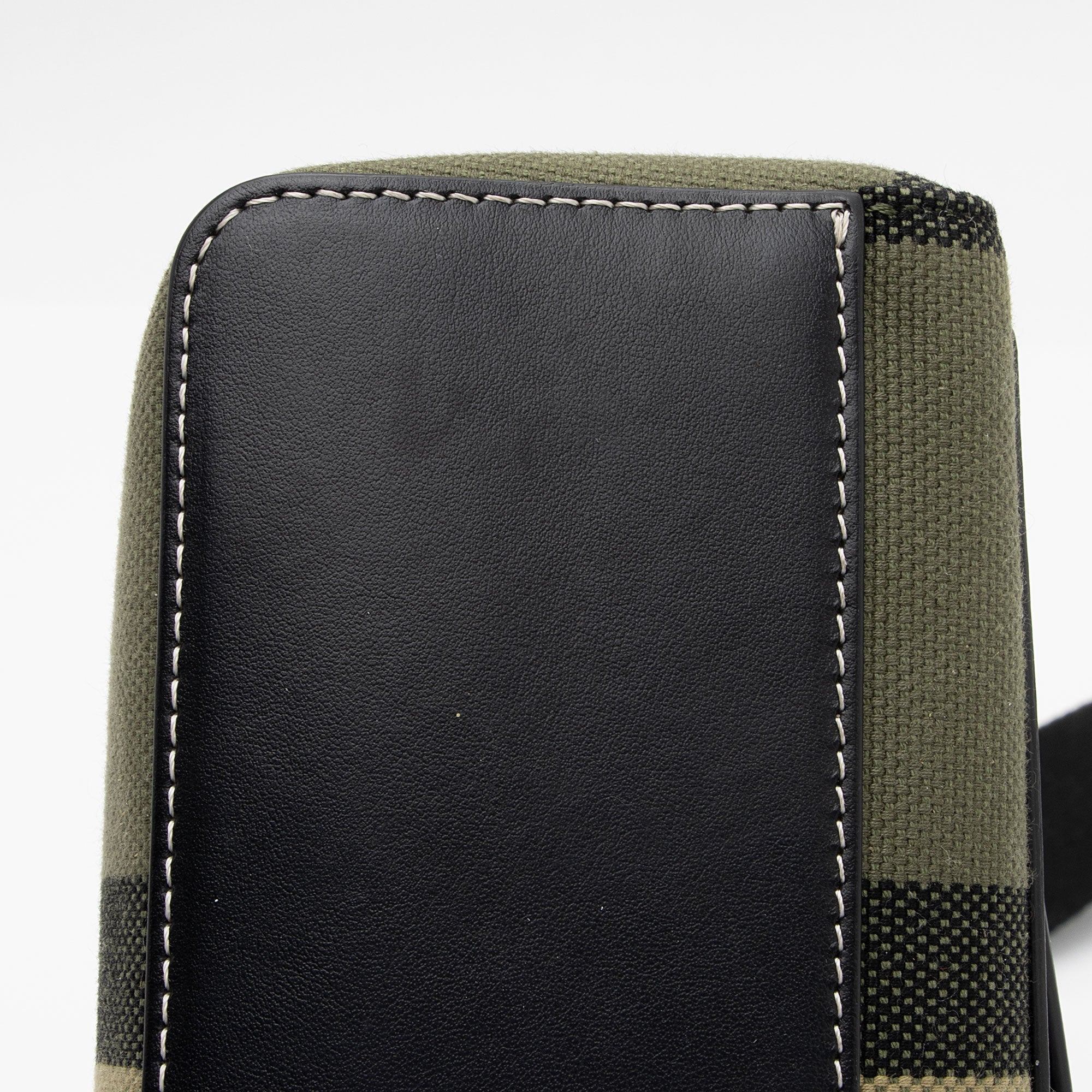 Burberry Tartan Check Calfskin Note Bag (SHF-Ek9q6h)