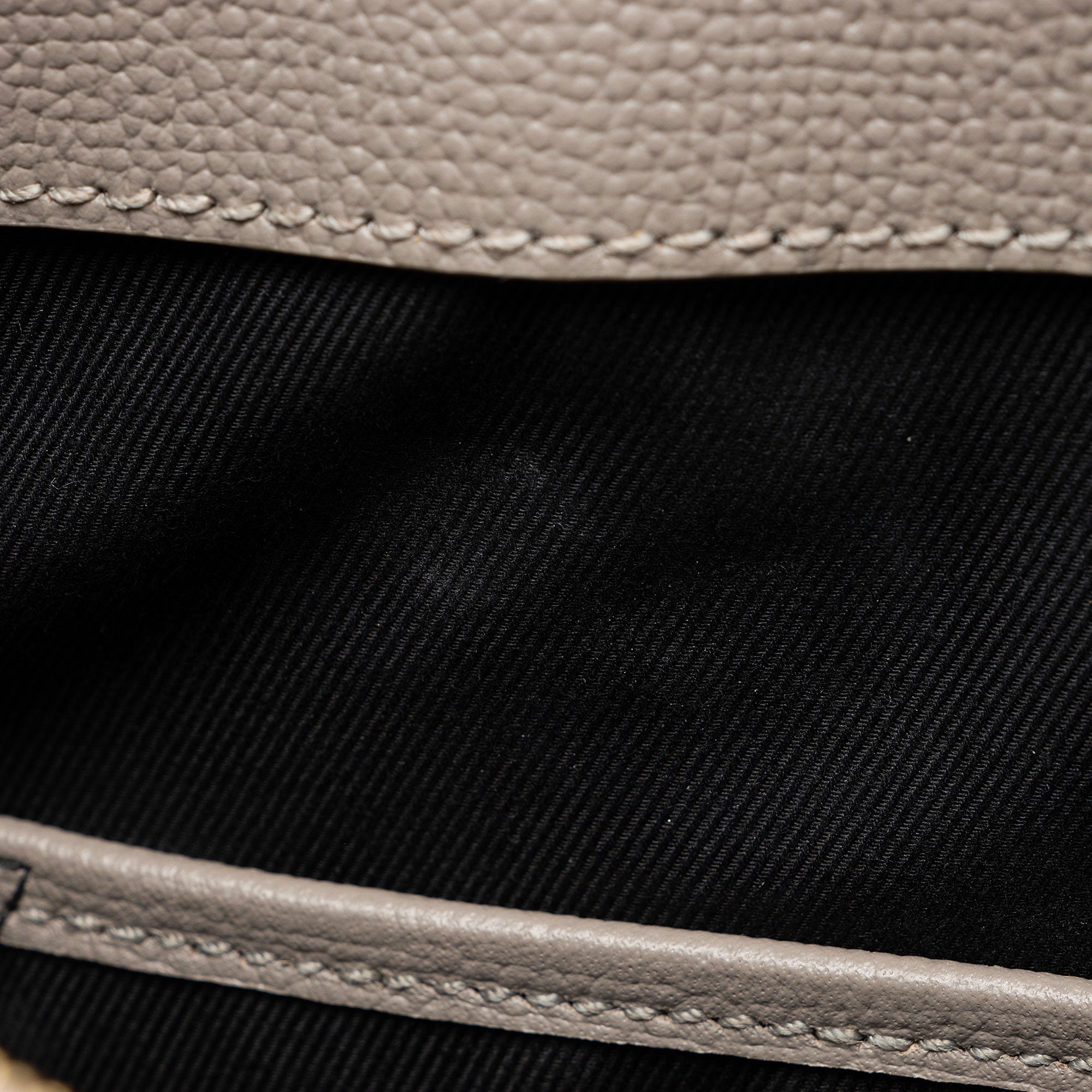 Burberry Vintage Check Leather Banner Medium Tote (SHF-JOQruW)