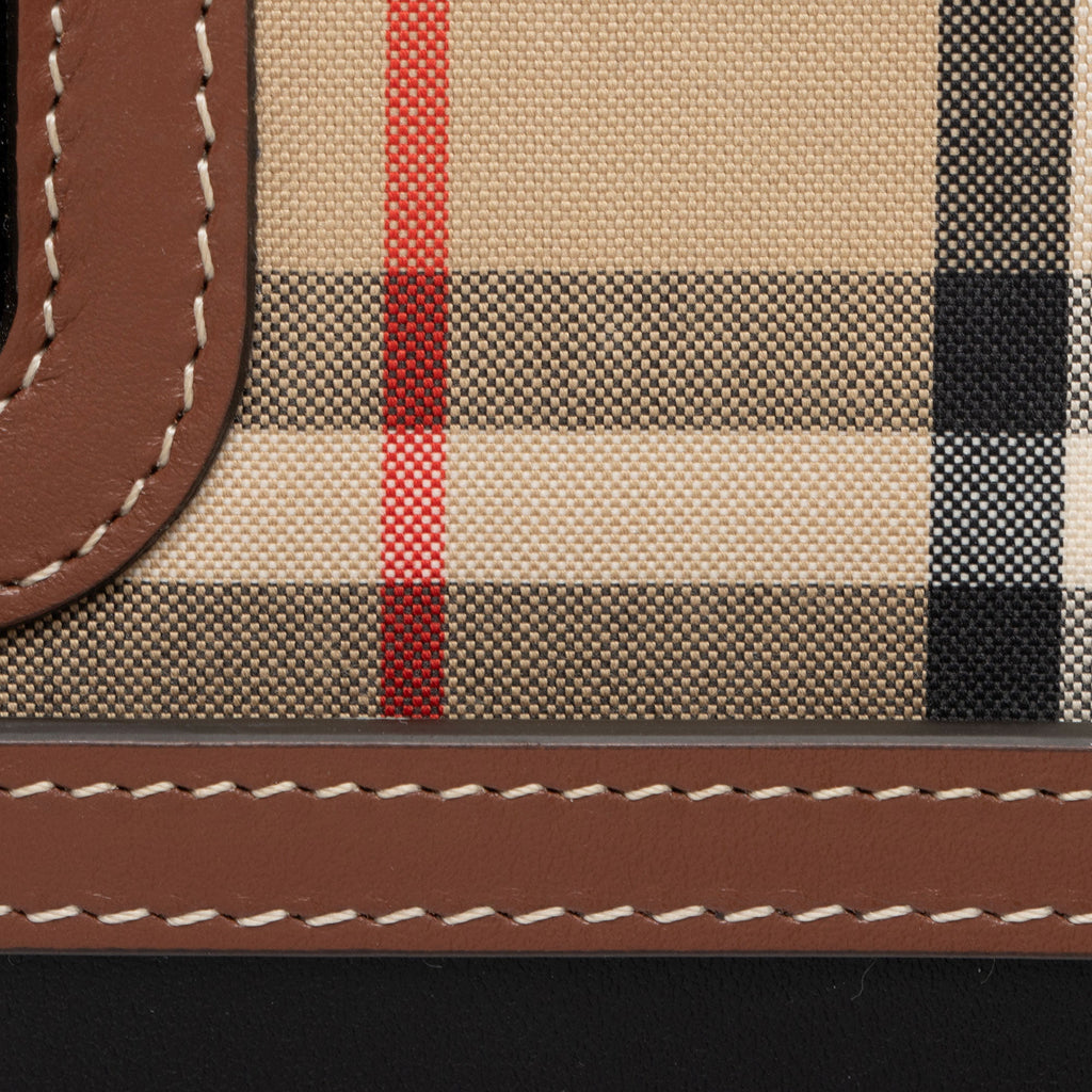 Burberry Vintage Check Smooth Calfskin Title Small Tote (SHF-6YrXPu)