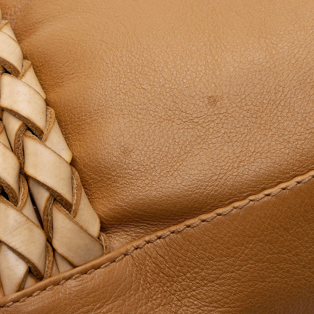 Burberry Leather Horn Toggle Shoulder Bag (SHF-9sEUeO)