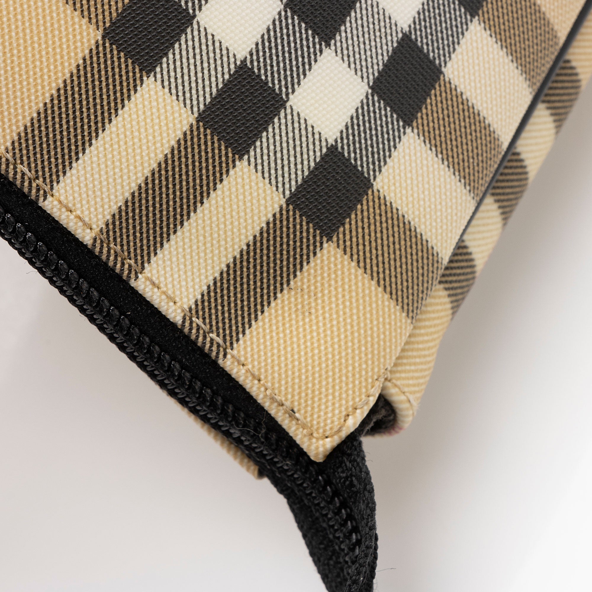 Burberry Vintage Nova Check Crossbody (SHF-YoStVG)
