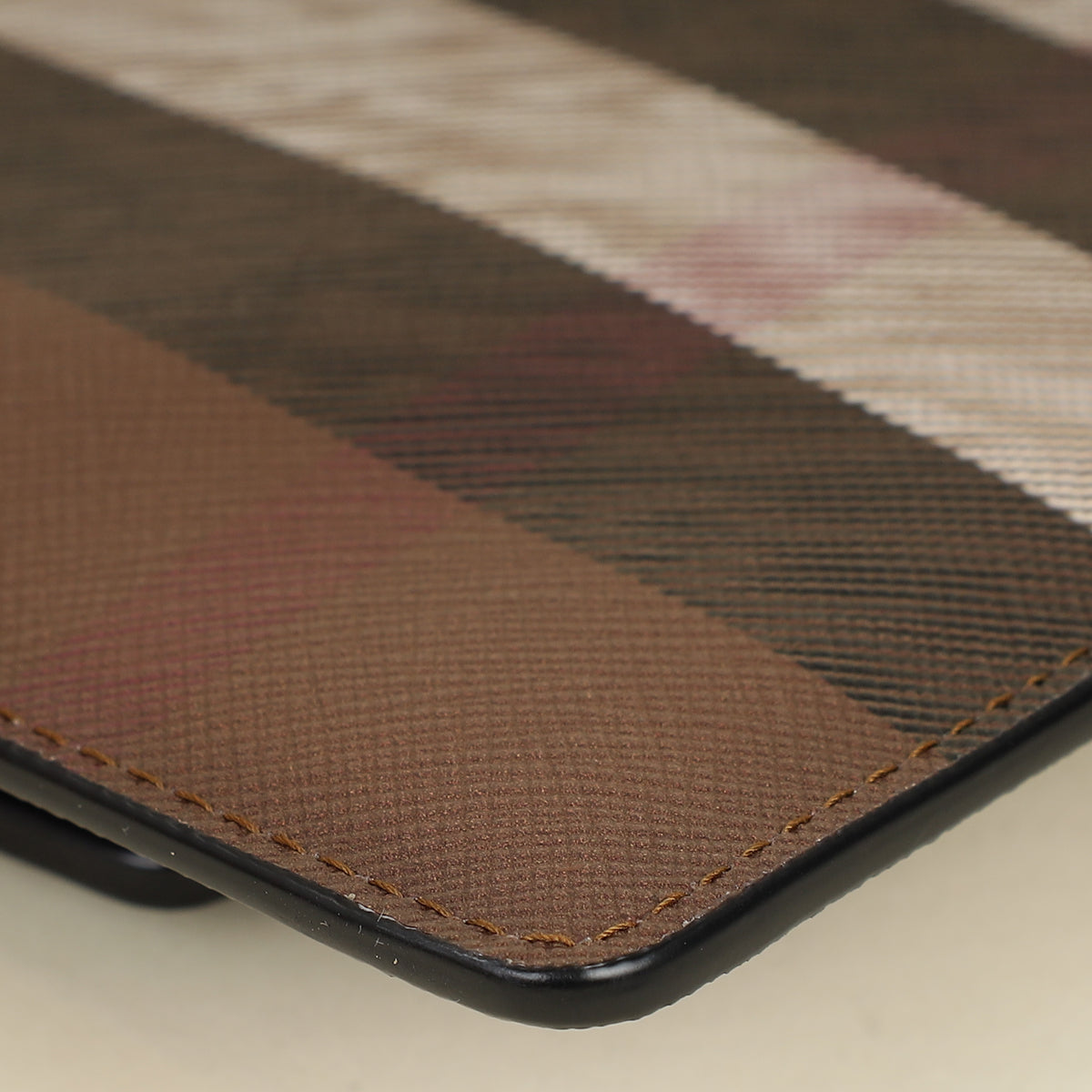 Burberry Bicolor Sandon Multi Pouch
