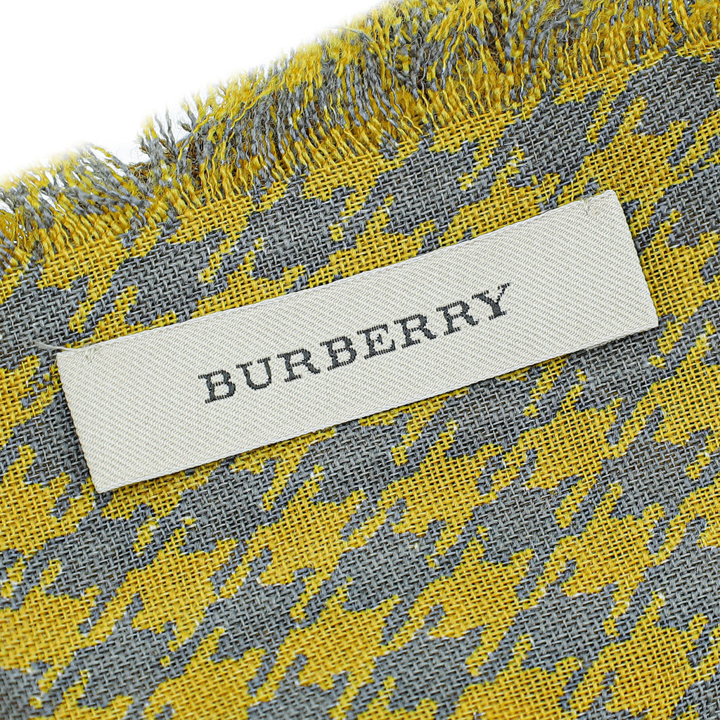 Burberry Bicolor Houndstooth Check Print Scarf