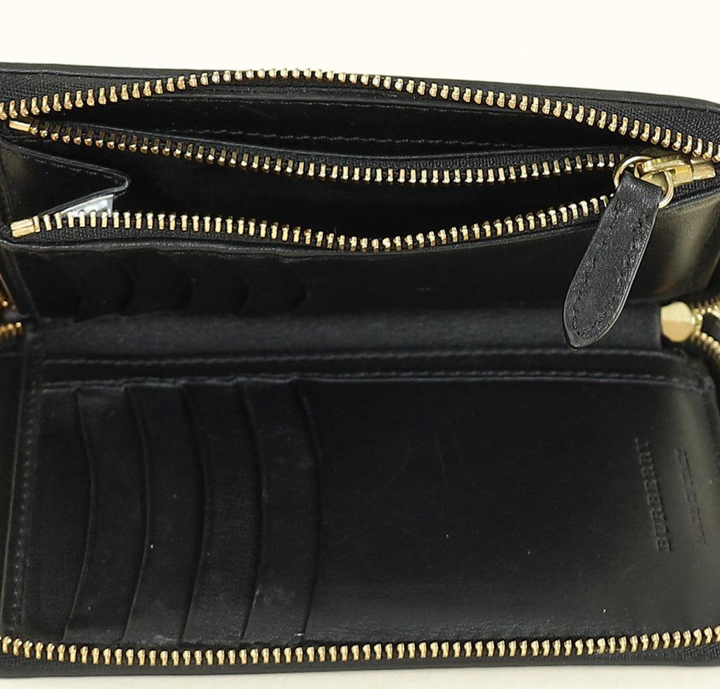 Burberry Bicolor Elmore Zip Around Wallet