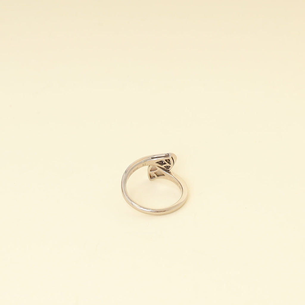 Bvlgari 18K White Gold Diamond MOP Diva's Dream Ring 51