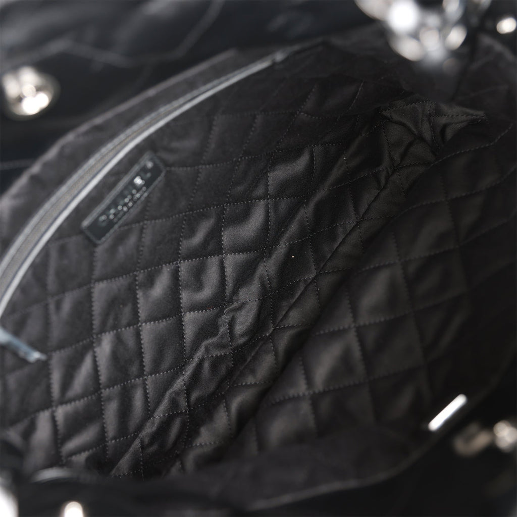 Chanel Small 22 Bag SO Black Calfskin Black Hardware