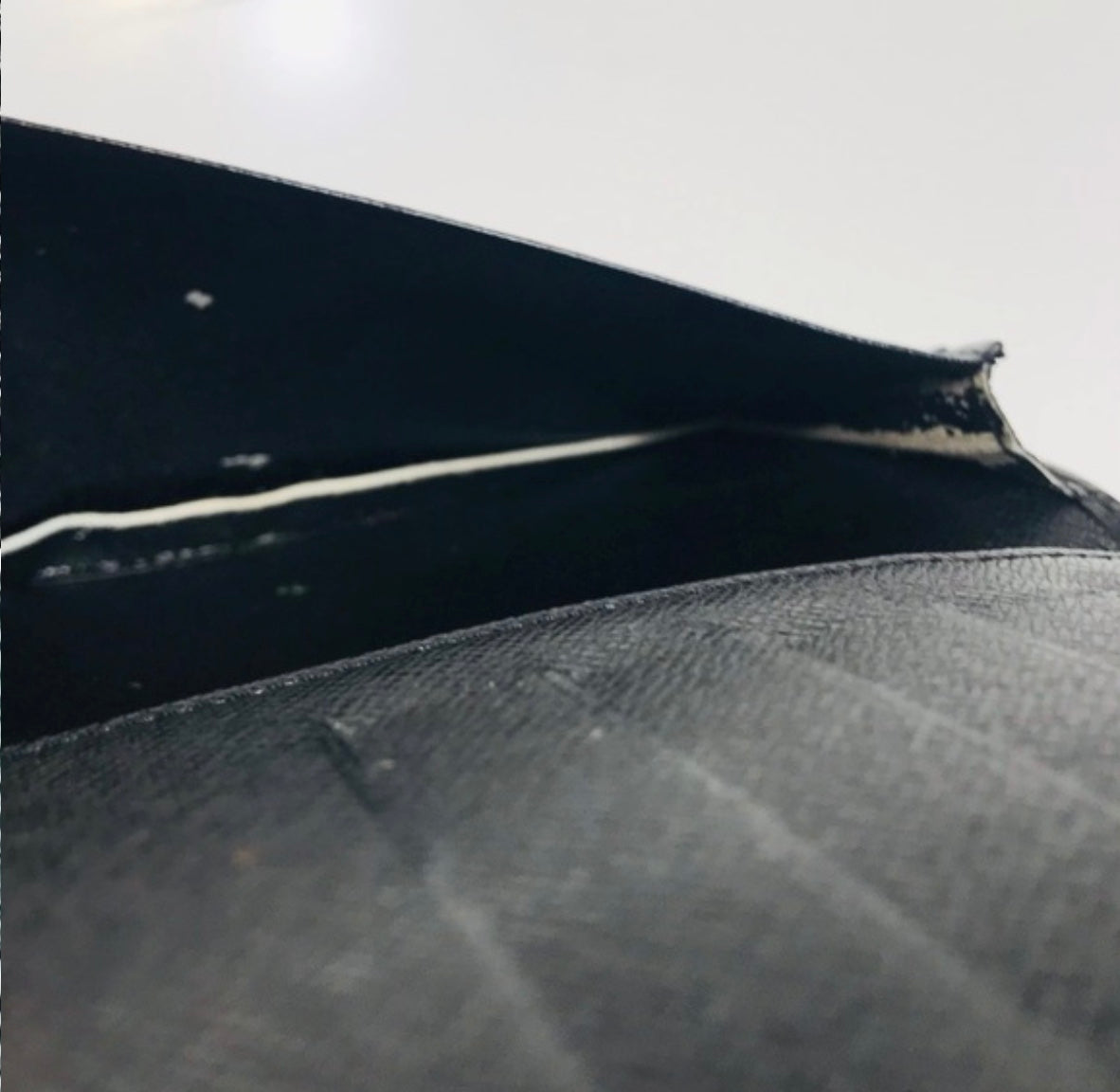 LOUIS VUITTON Epi Wallet Black