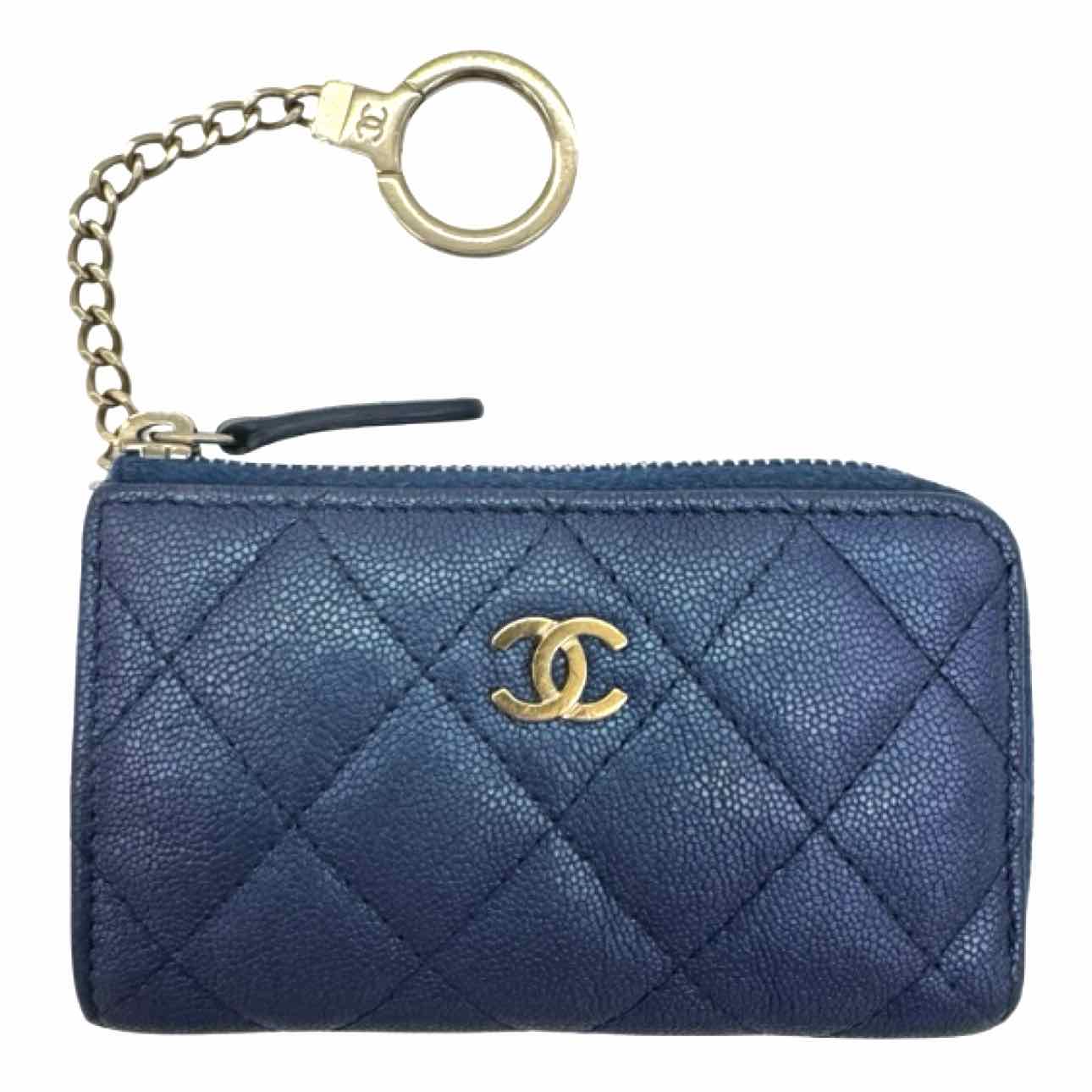 CHANEL Iridescent Caviar Quilted Zipped Key Holder Blue