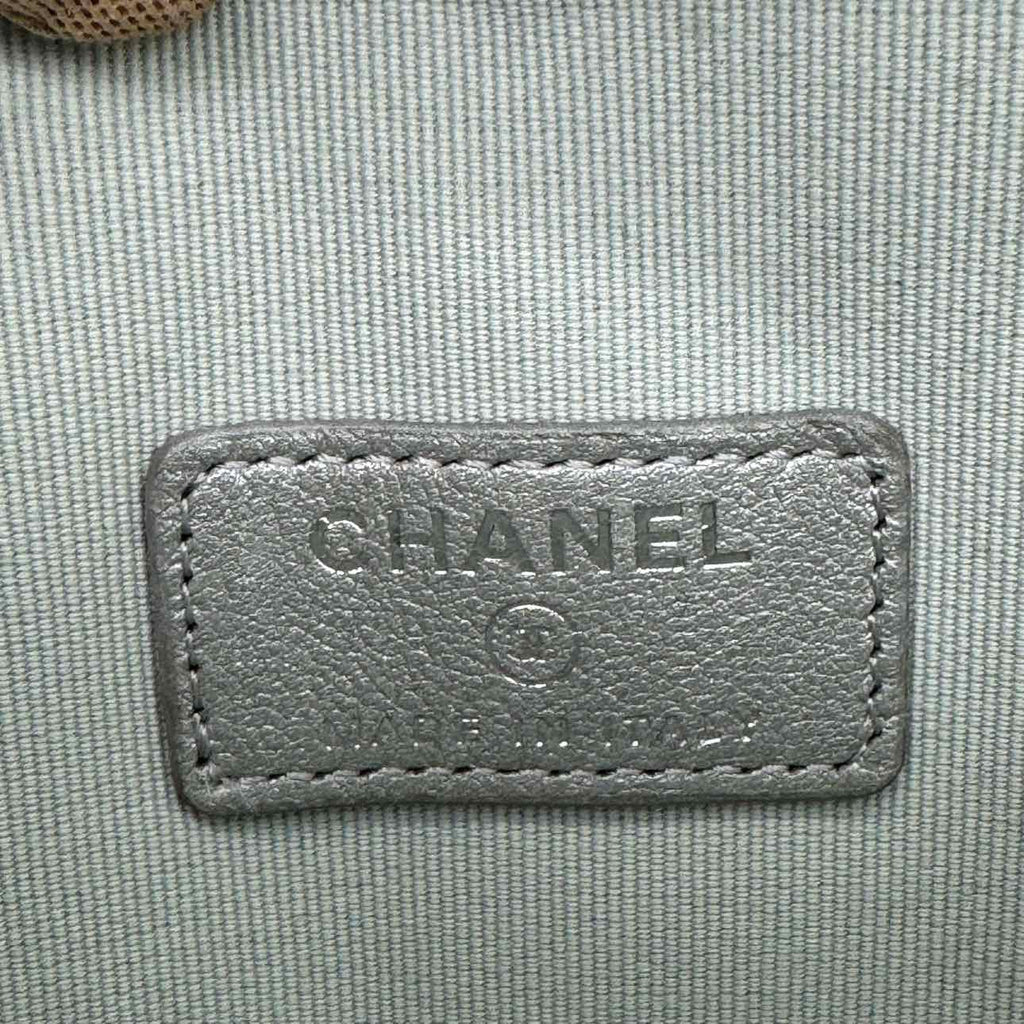 CHANEL Quilted Metallic Lambskin Heart In Love S25 Clutch On Chain Silver