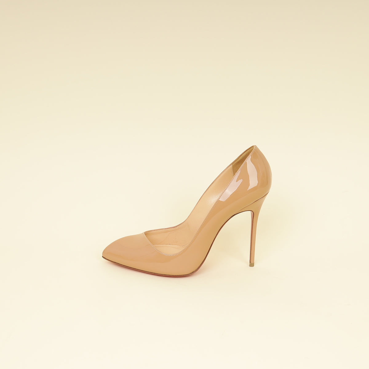 Christian Louboutin Nude Corneille 105 Pumps 39