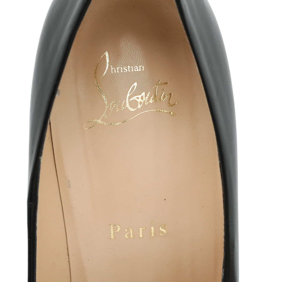 Christian Louboutin Black Round Toe Calfskin Pump 41