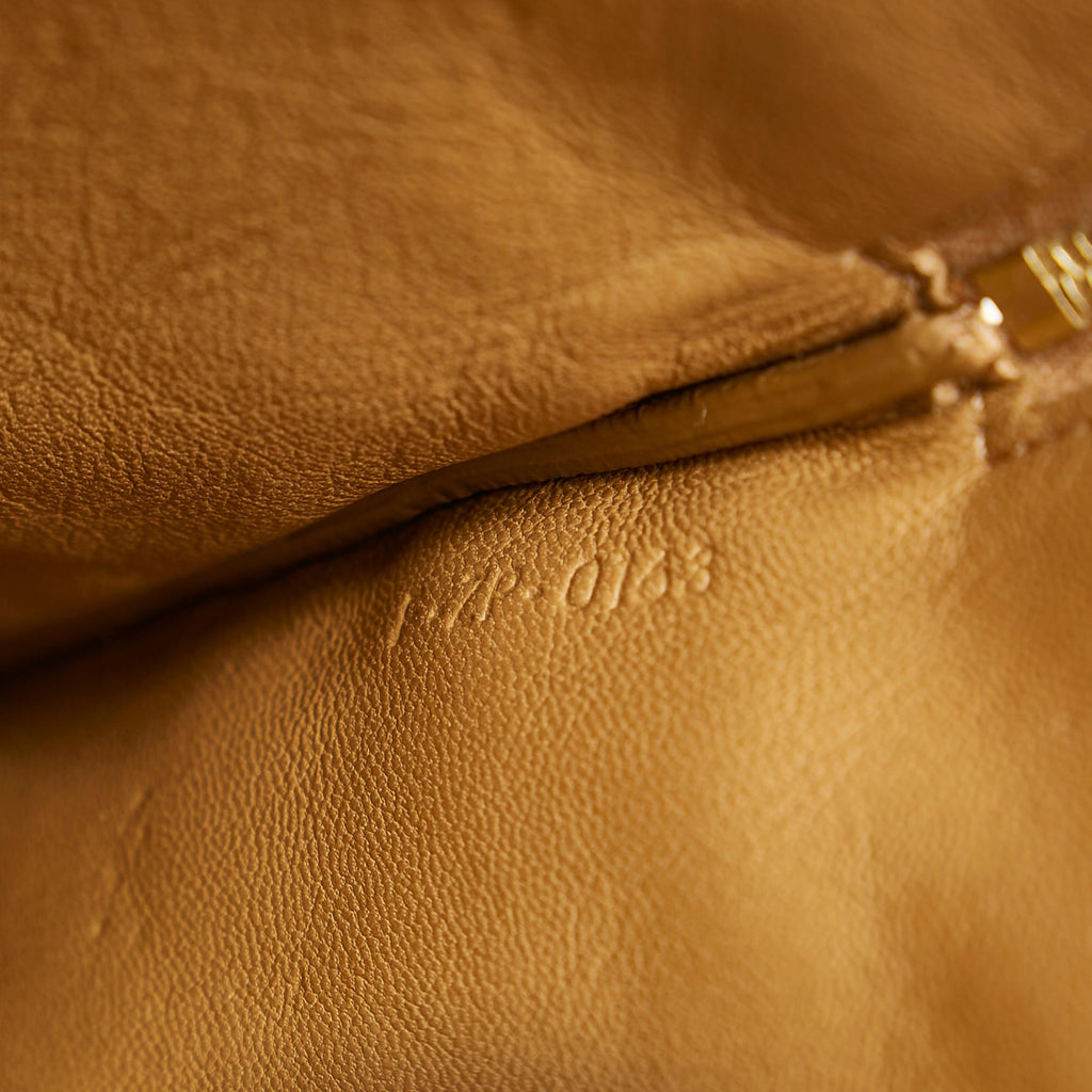 Celine Bicolor Coeur Leather Clutch Bag (SHG-34952)