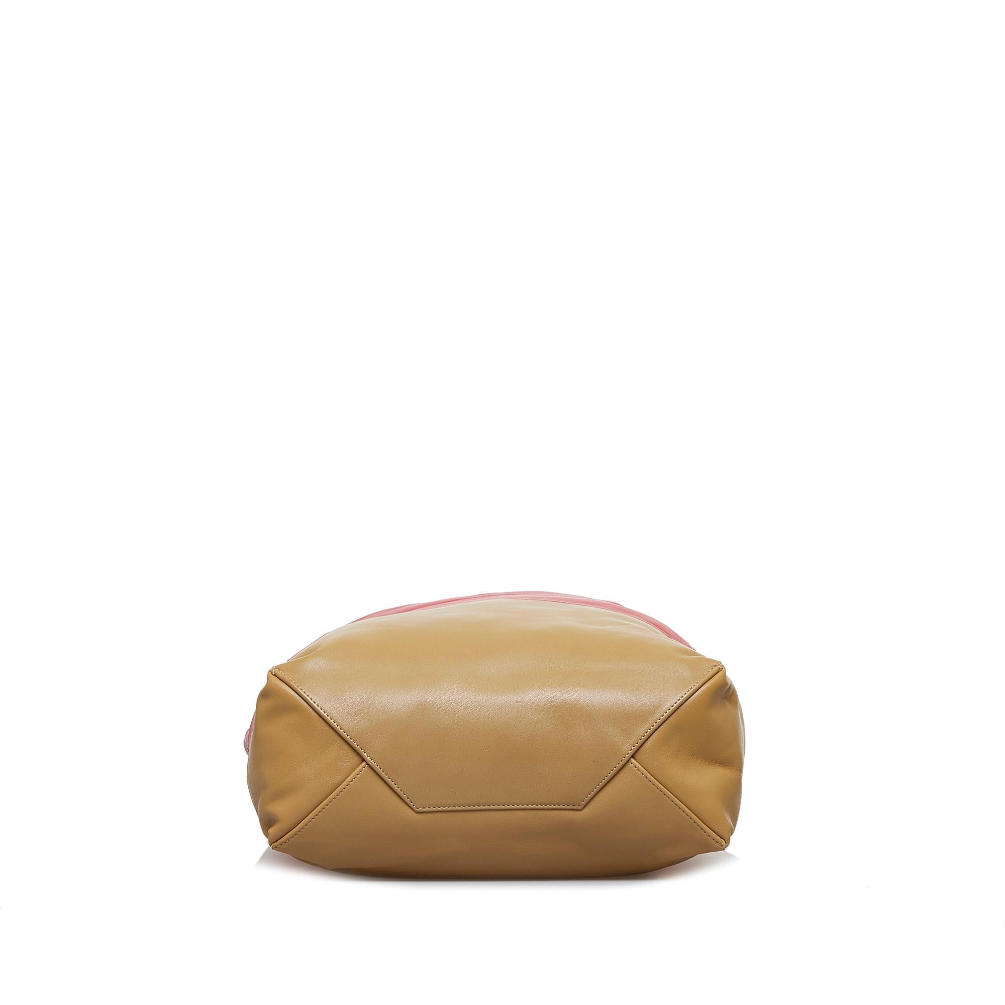 Celine Bicolor Vertical Cabas Tote (SHG-iLxSwQ)