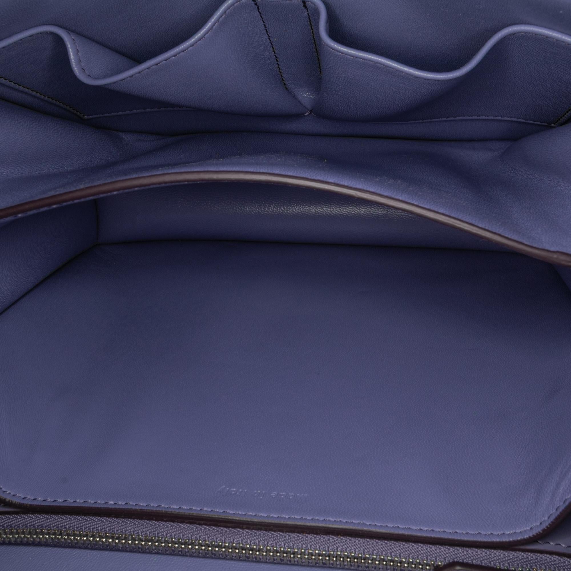 Celine Medium Calfskin Classic Box (SHG-8Gm4iW)