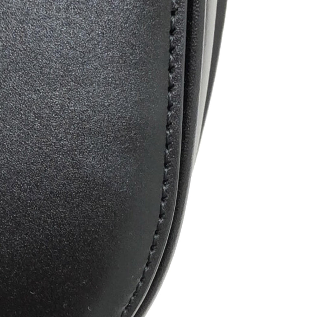 Celine Medium Chaine Maillon Triomphe Bag (SHG-xdLB0A)