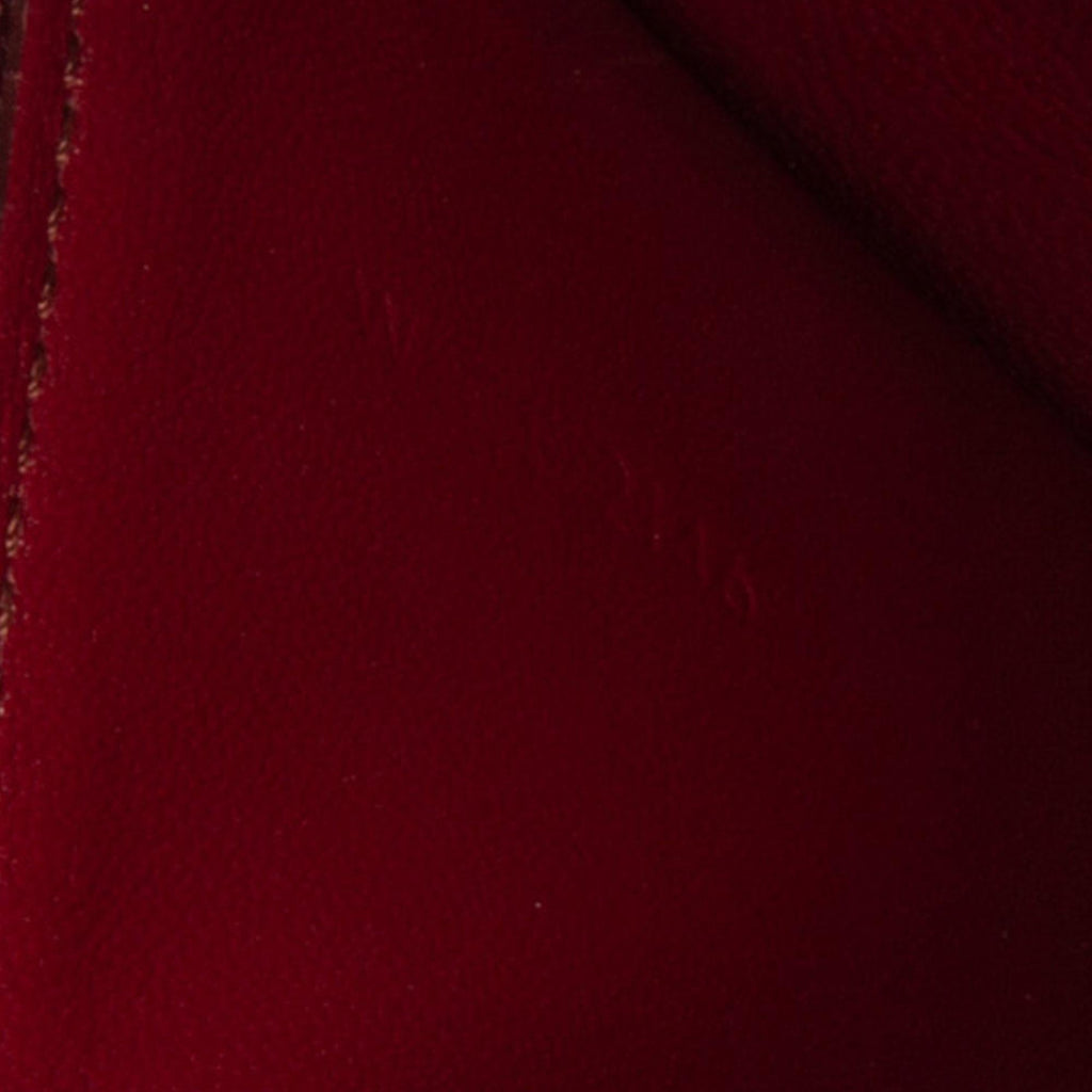 Celine Medium Classic Box (SHG-0APoUU)
