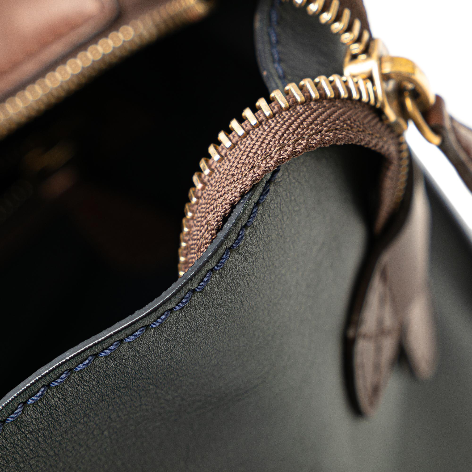 Celine Mini Bicolor Luggage Tote (SHG-i9m4lX)