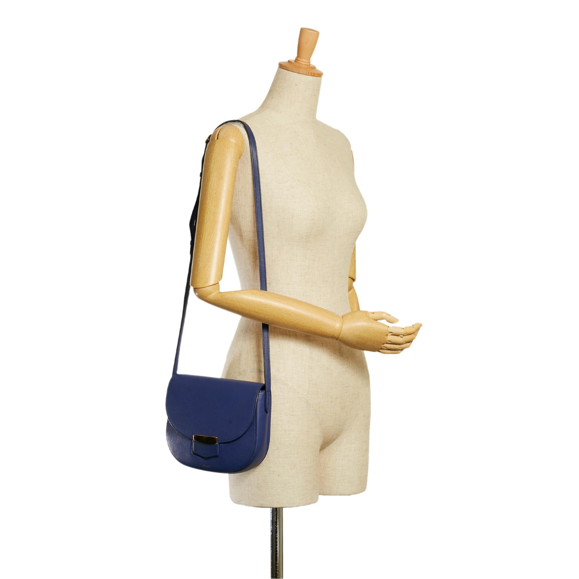Celine Trotteur Crossbody Bag (SHG-36809)