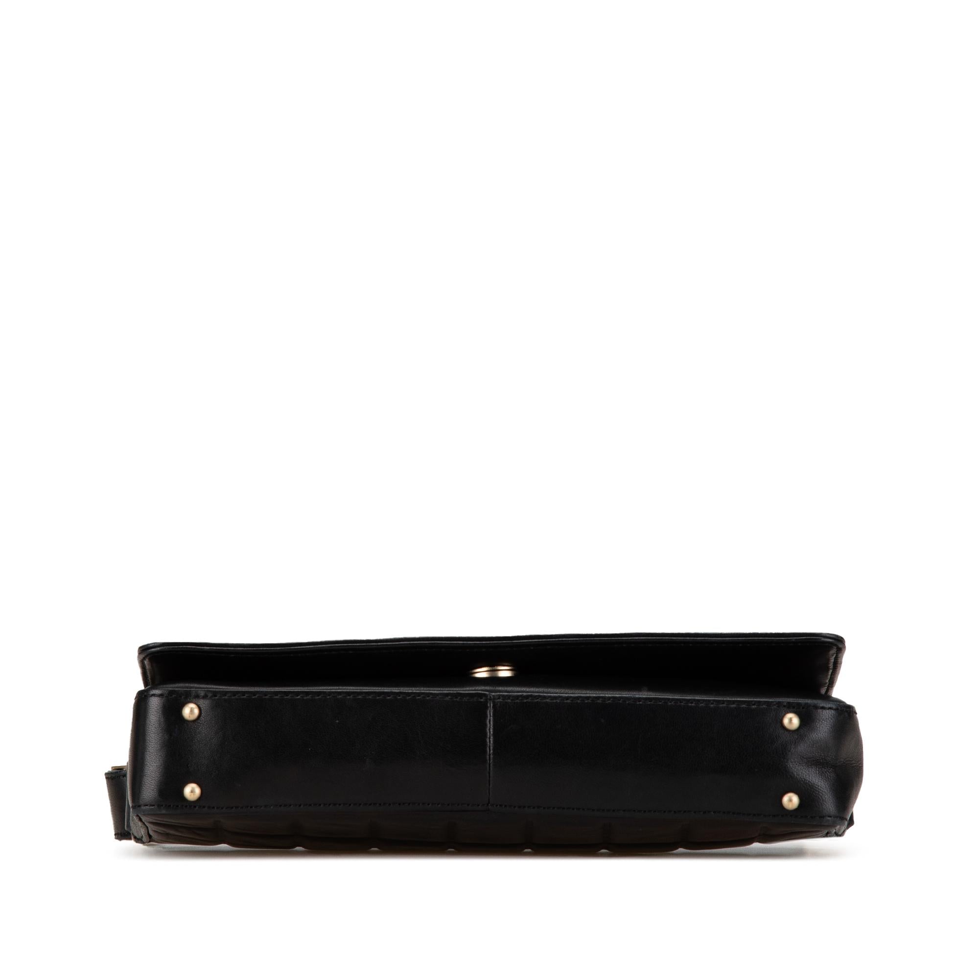 Chanel CC Chocolate Bar Lambskin Flap (SHG-aZpShH)